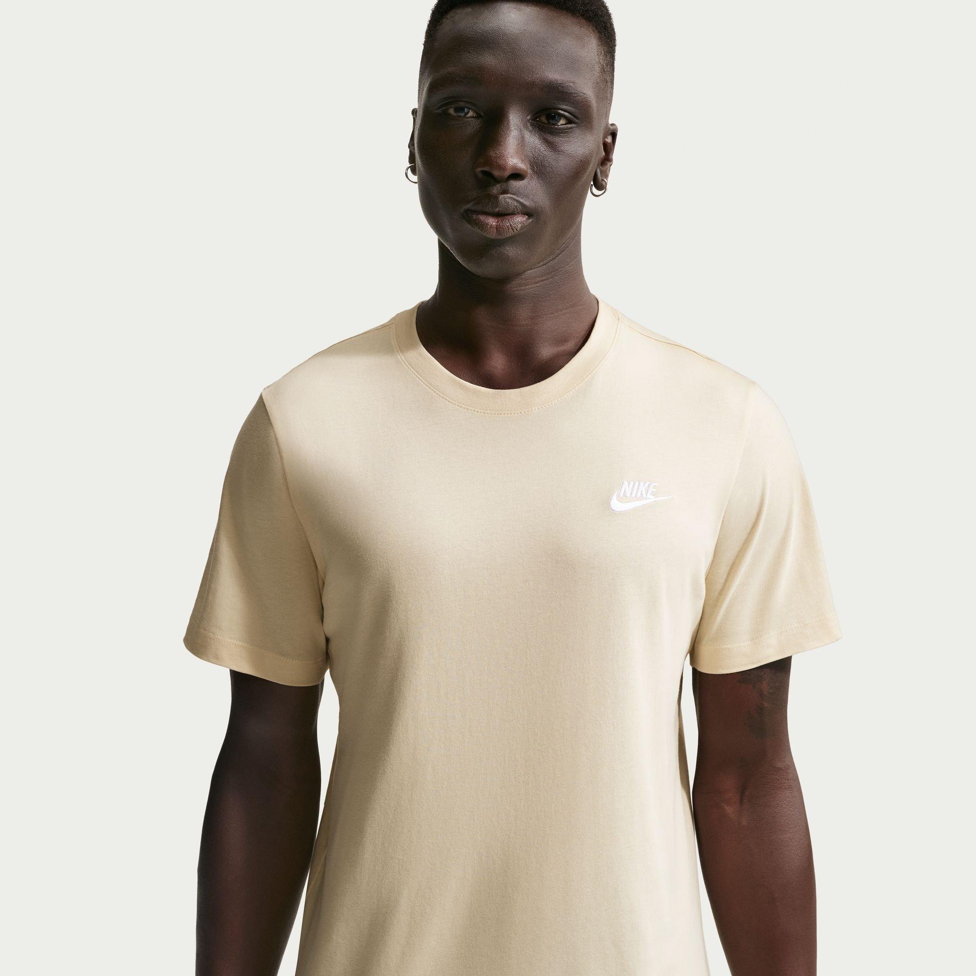 Nike Men's Sportswear Club T-Shirt - Light Khaki Sl - XL