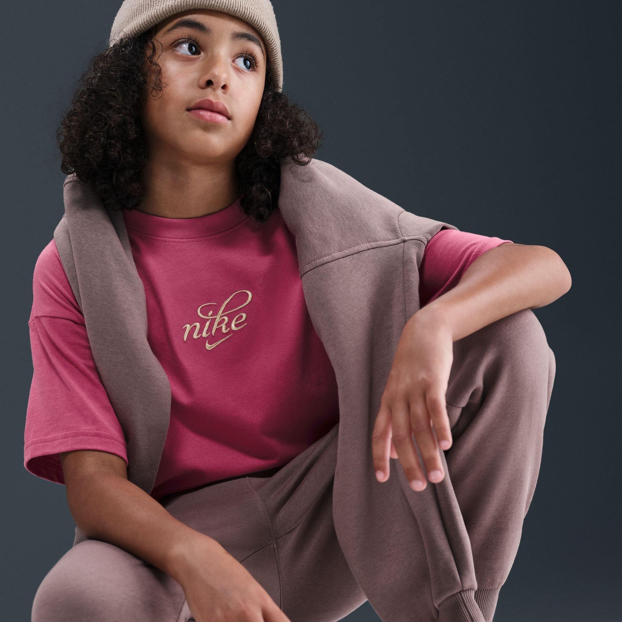 Sweet Beet - Nike - Nike G Nsw Tee Shine Jn99 - 10