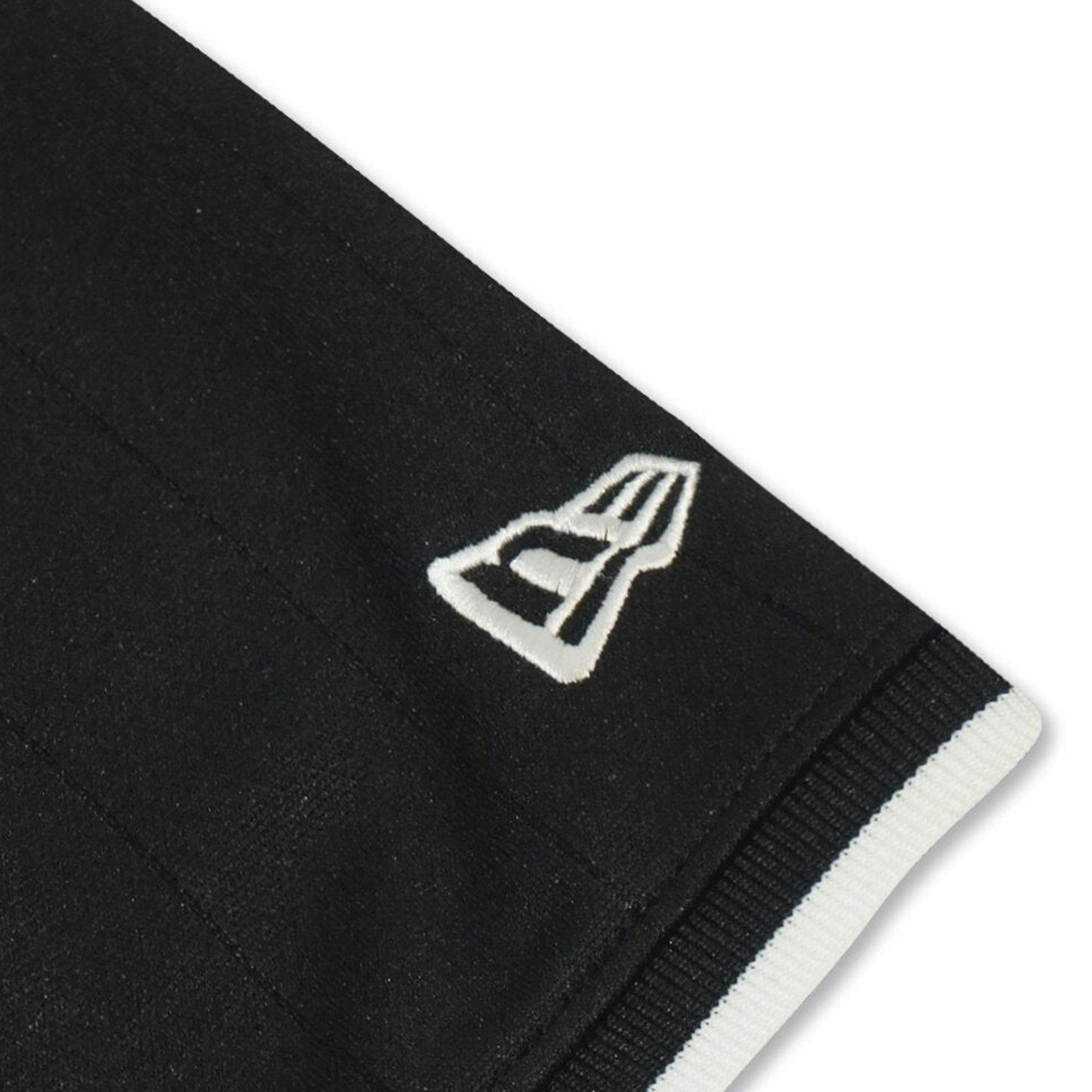 Black - New Era - Men's T-Shirt - 6