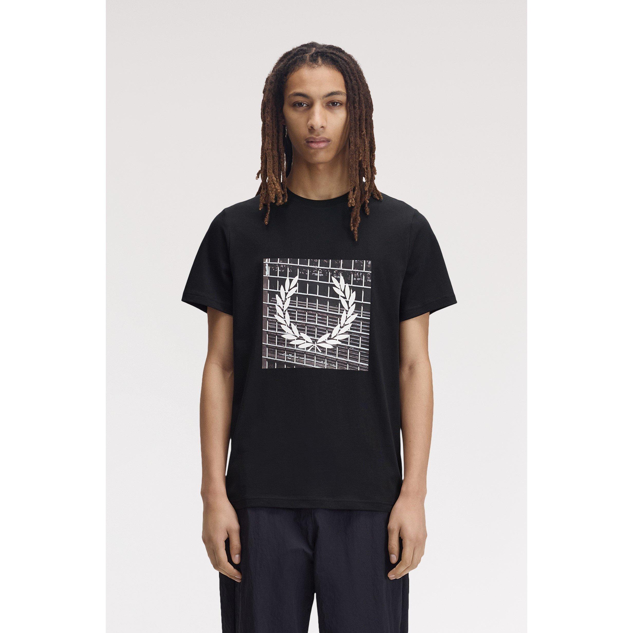 Black 102 - Fred Perry - Fred Graph T Sn64 - 3