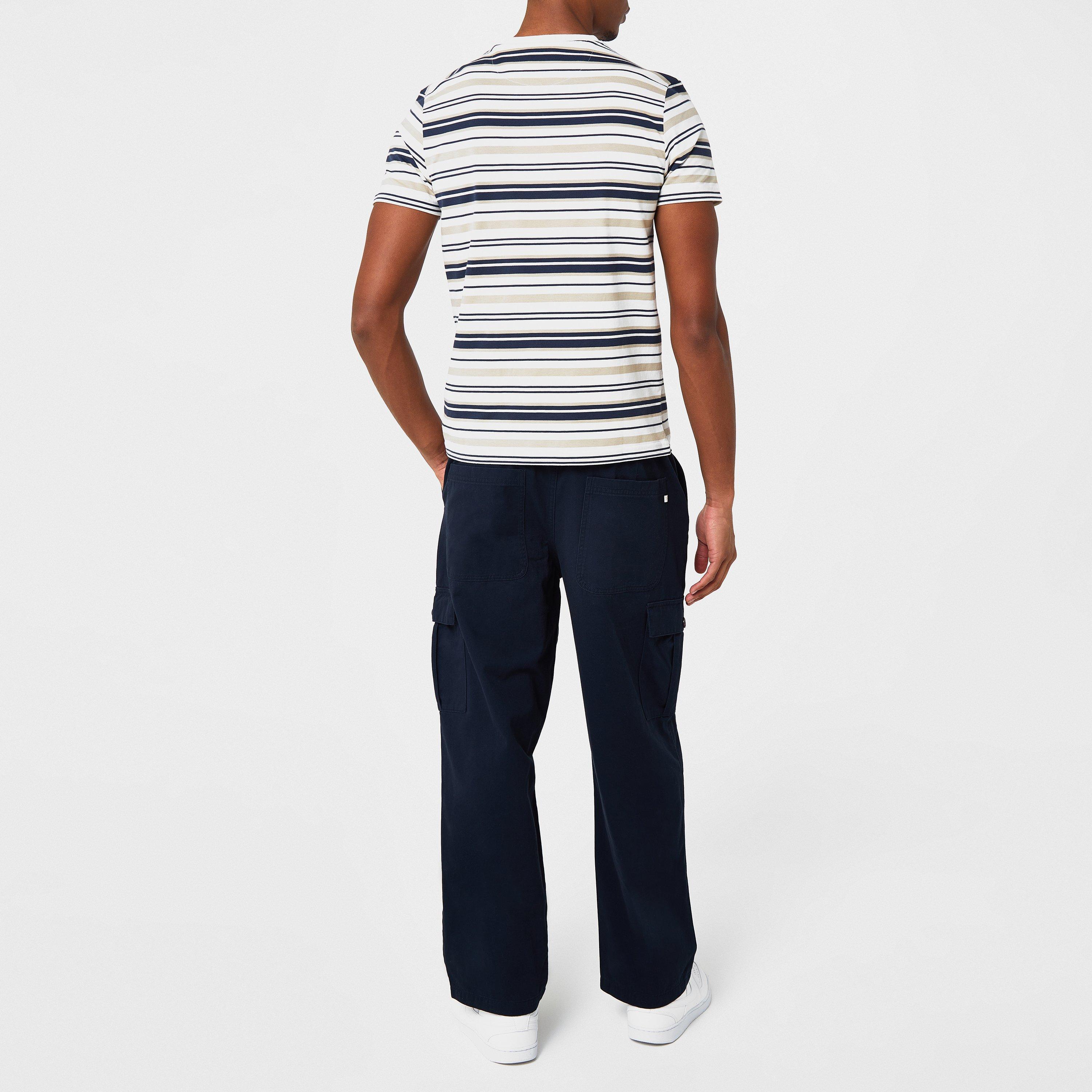 True Navy 412 - Farah - Archer T-Shirt - 3