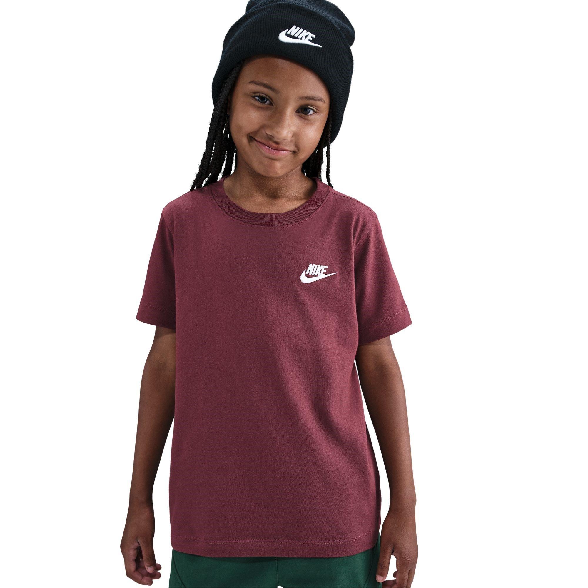 Nike  Burgundy Futura T Shirt Junior Boys - 11-12 Yrs