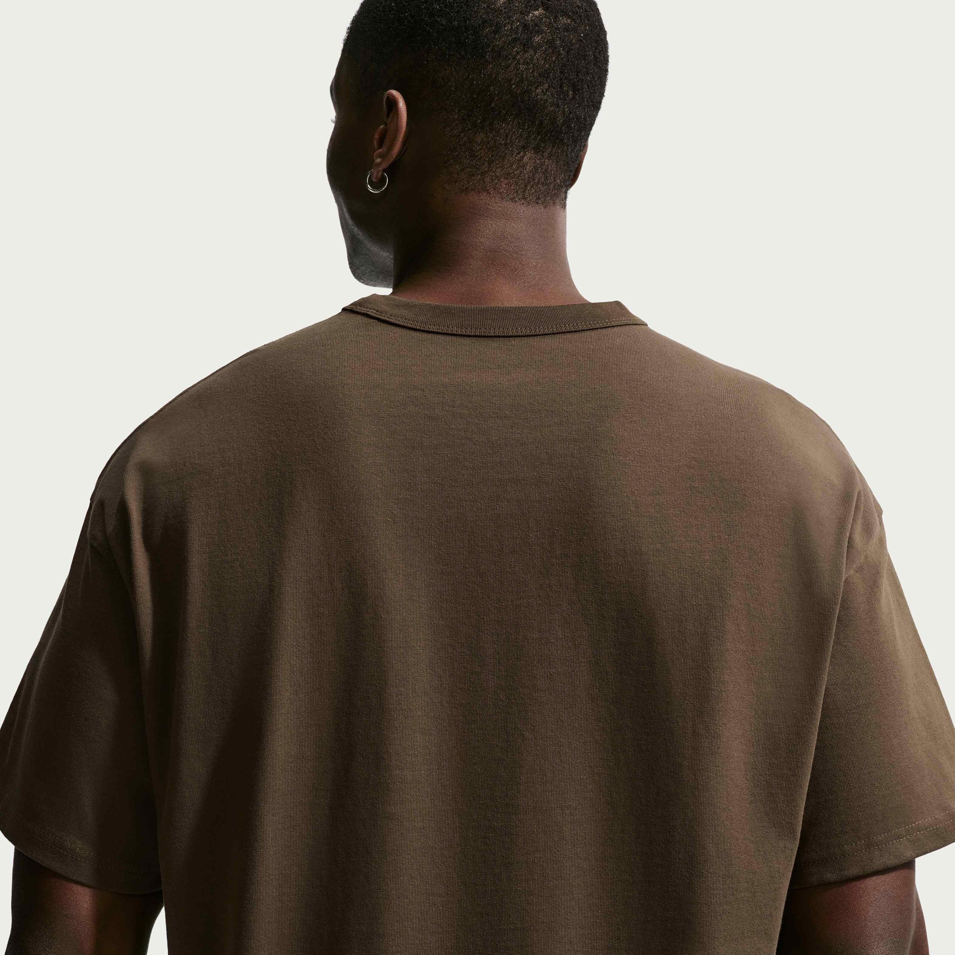 Dark Hazel - Nike - Nike Prem Ess Tee Sn63 - 5