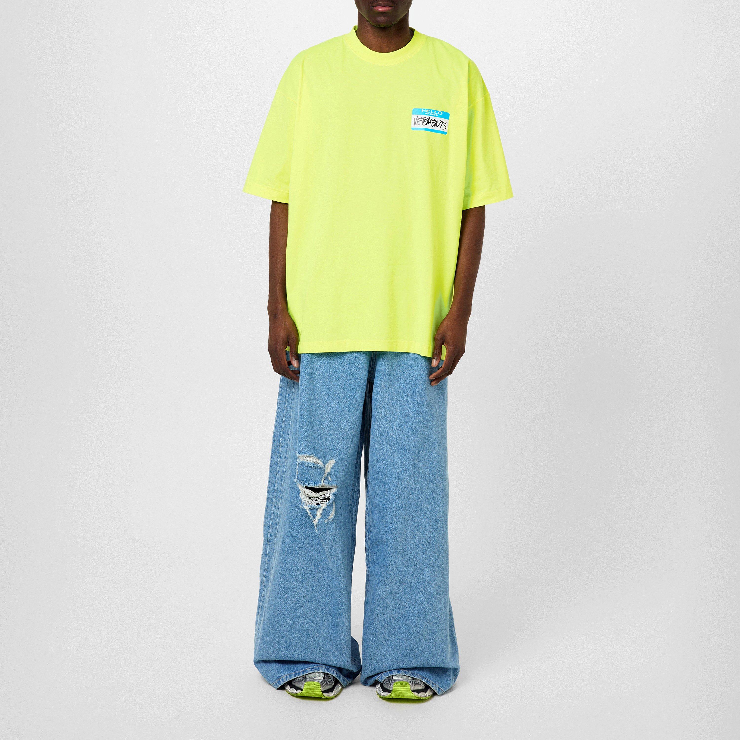 関税込【VETEMENTS】Name Badge T-Shirt Yellow Yellow VETEMENTS Name Badge T-Shirt - Get The Label