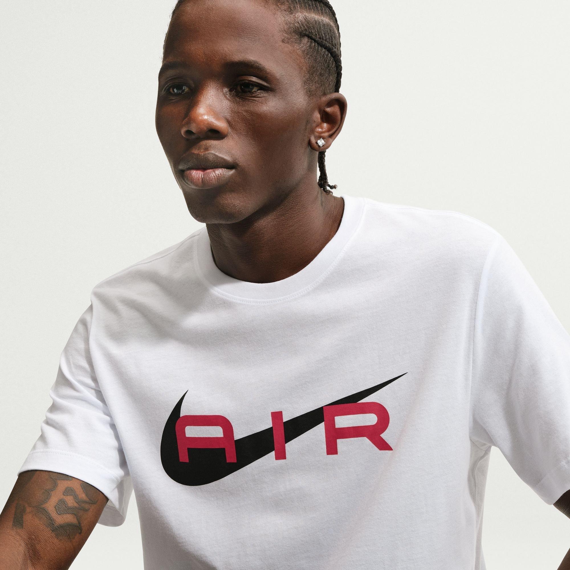 Nike Men's T-Shirt