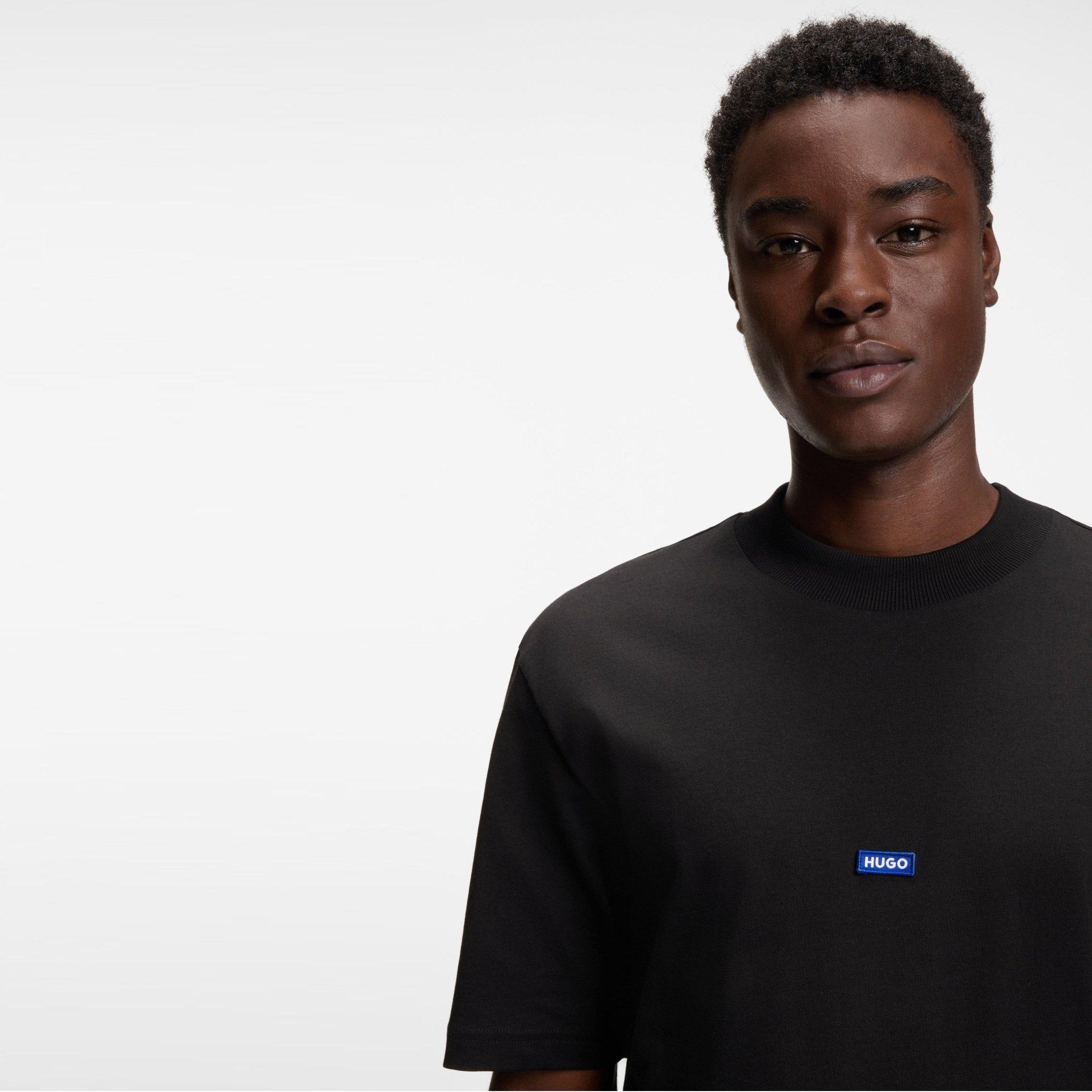 Black 001 - Hugo - Hugo Nieros 10257318 01 - 4
