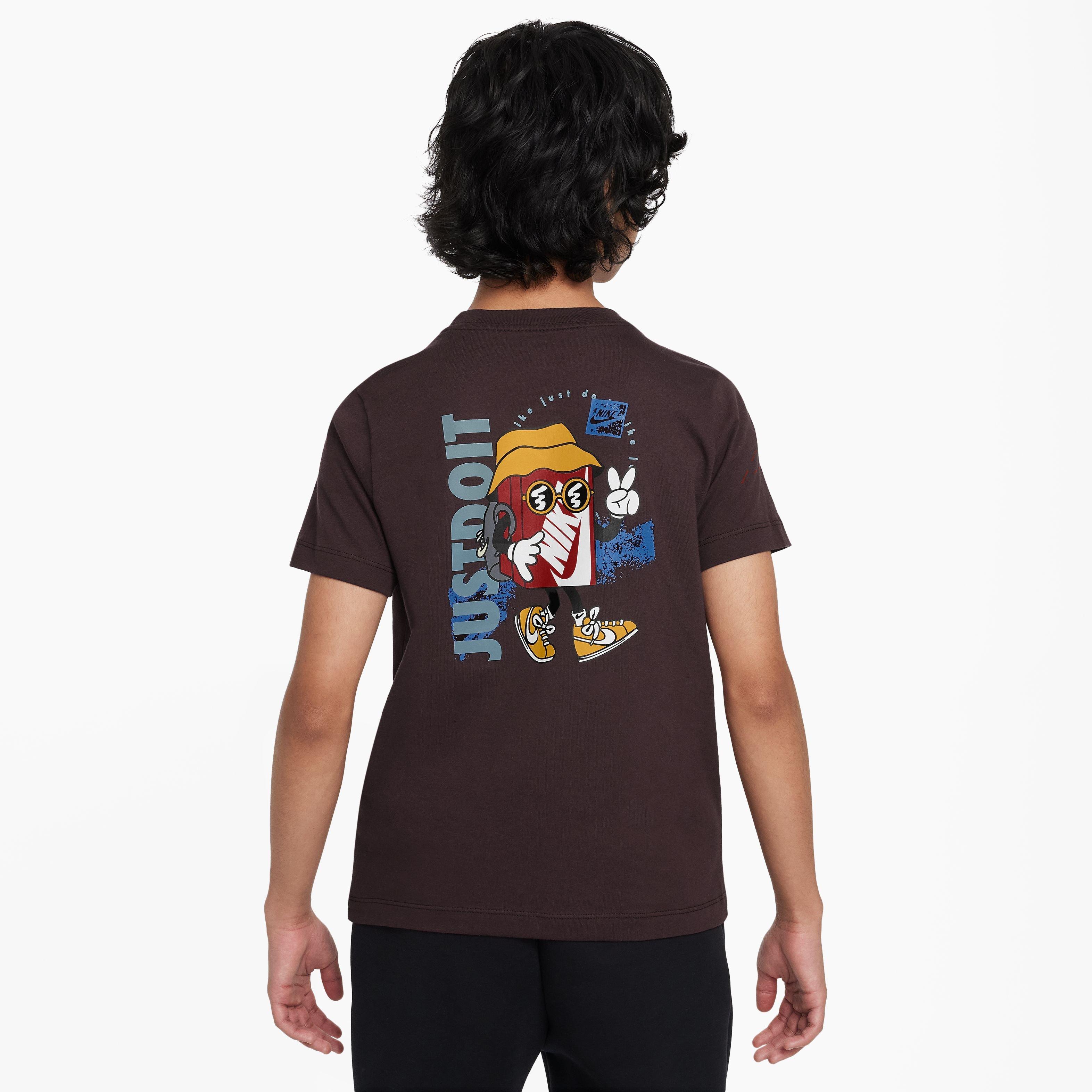 Burgundy Crush - Nike - Sportswear Juniors T Shirt - 2