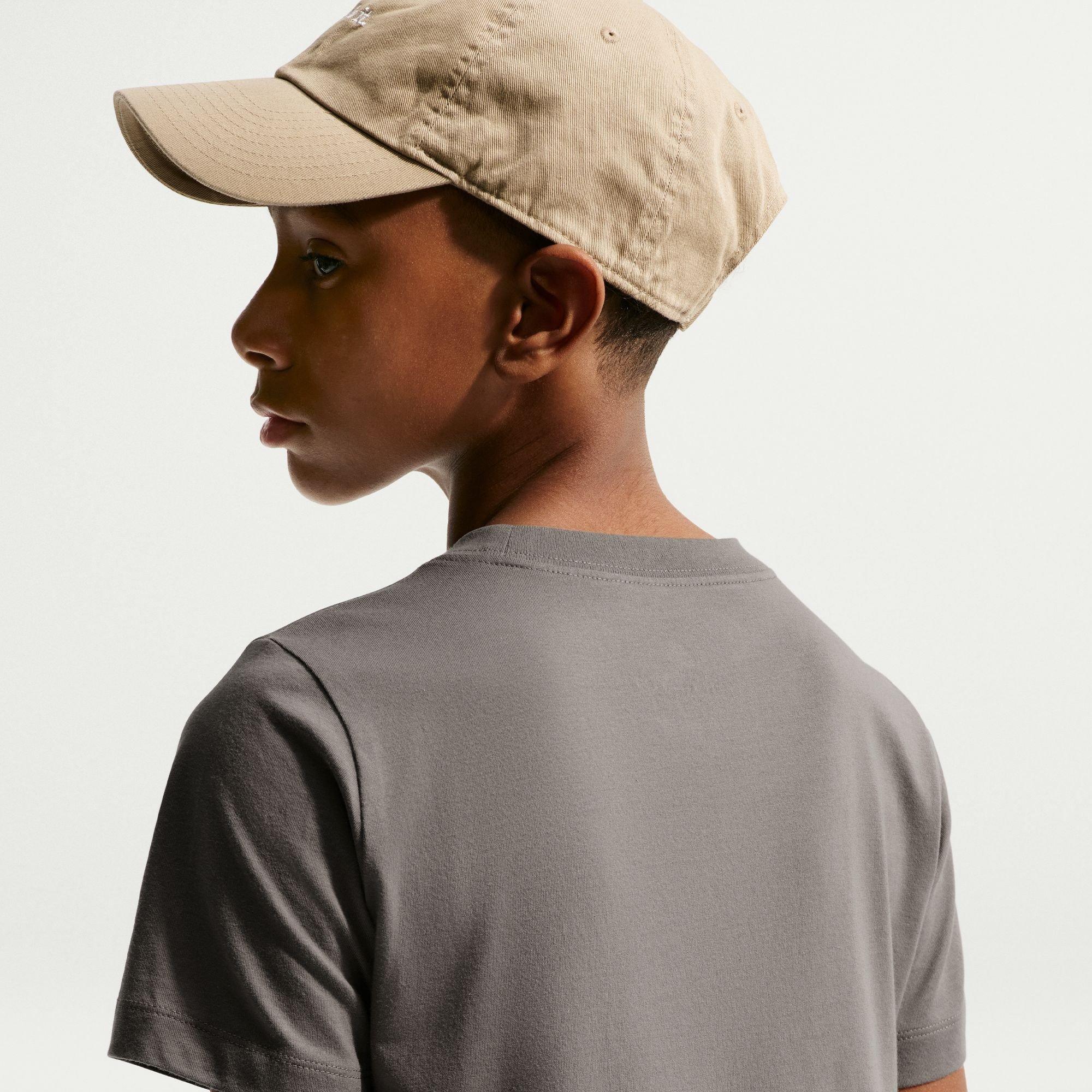 Cave Stone - Nike - Sportswear Embroidered Futura Juniors T Shirt - 2