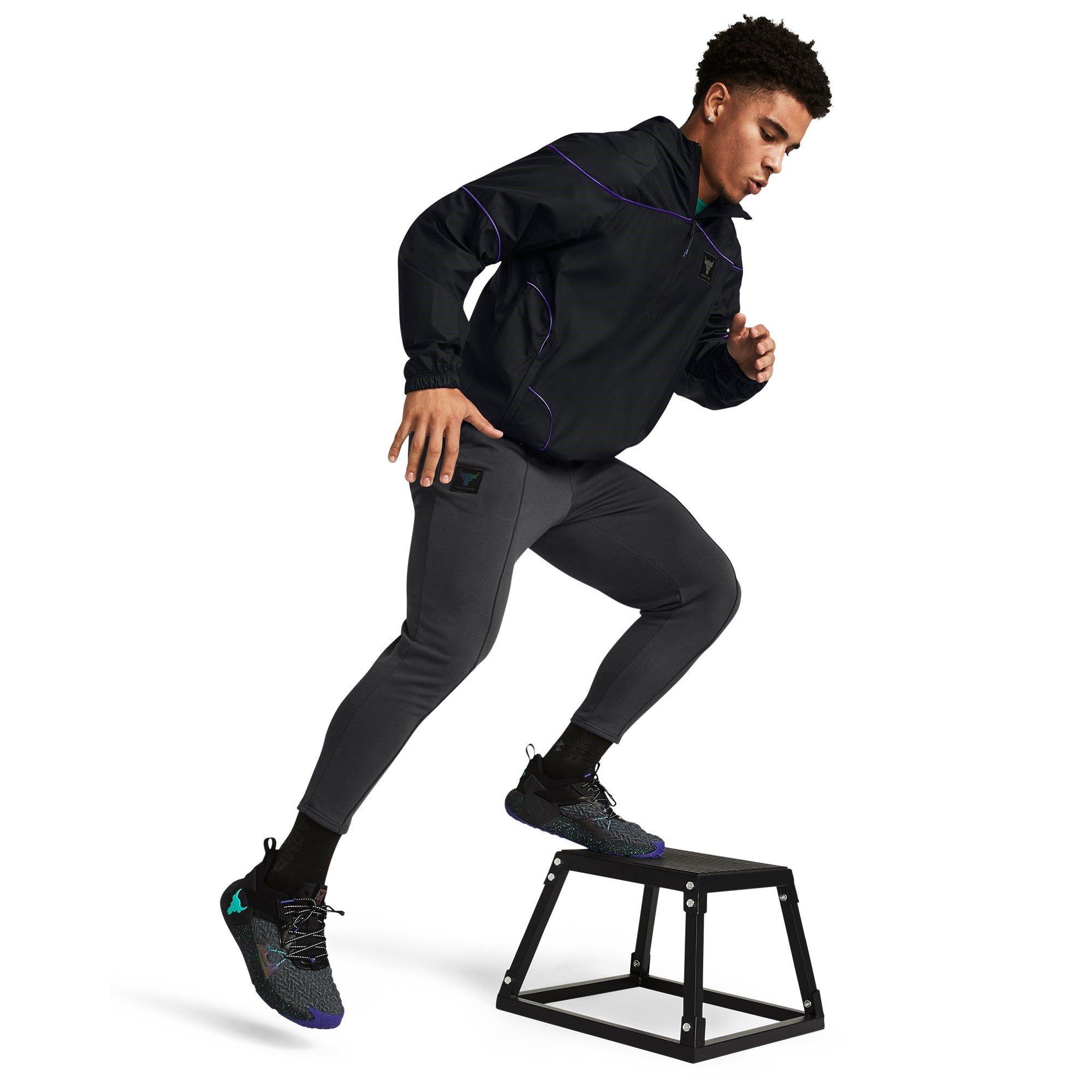 Preto - Under Armour - Water-Repellent Lightweight Performance Training Jacket - 5