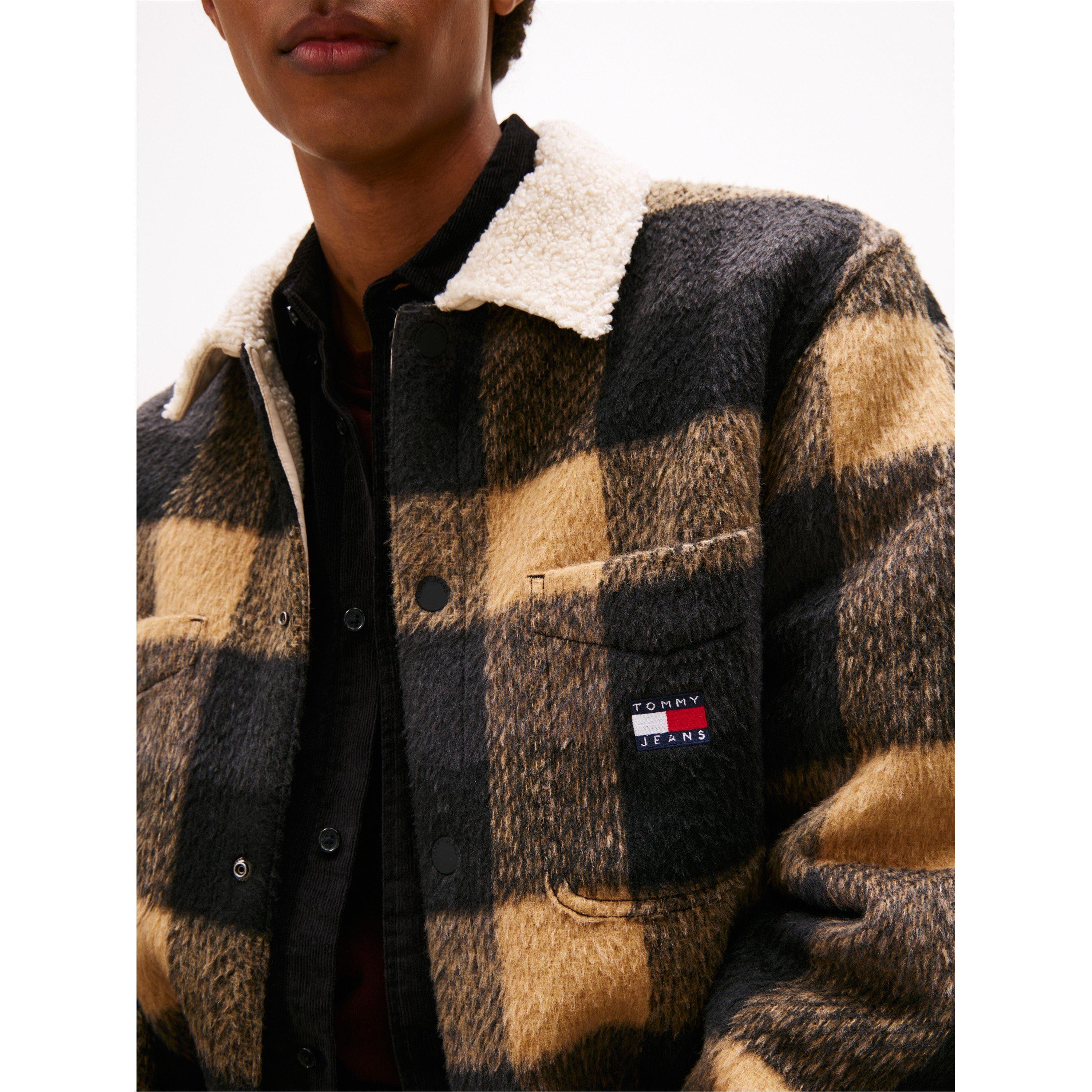 Kockasti uzorak u obliku kvadrata. - Tommy Jeans - Men's Borg Overshirt - 5