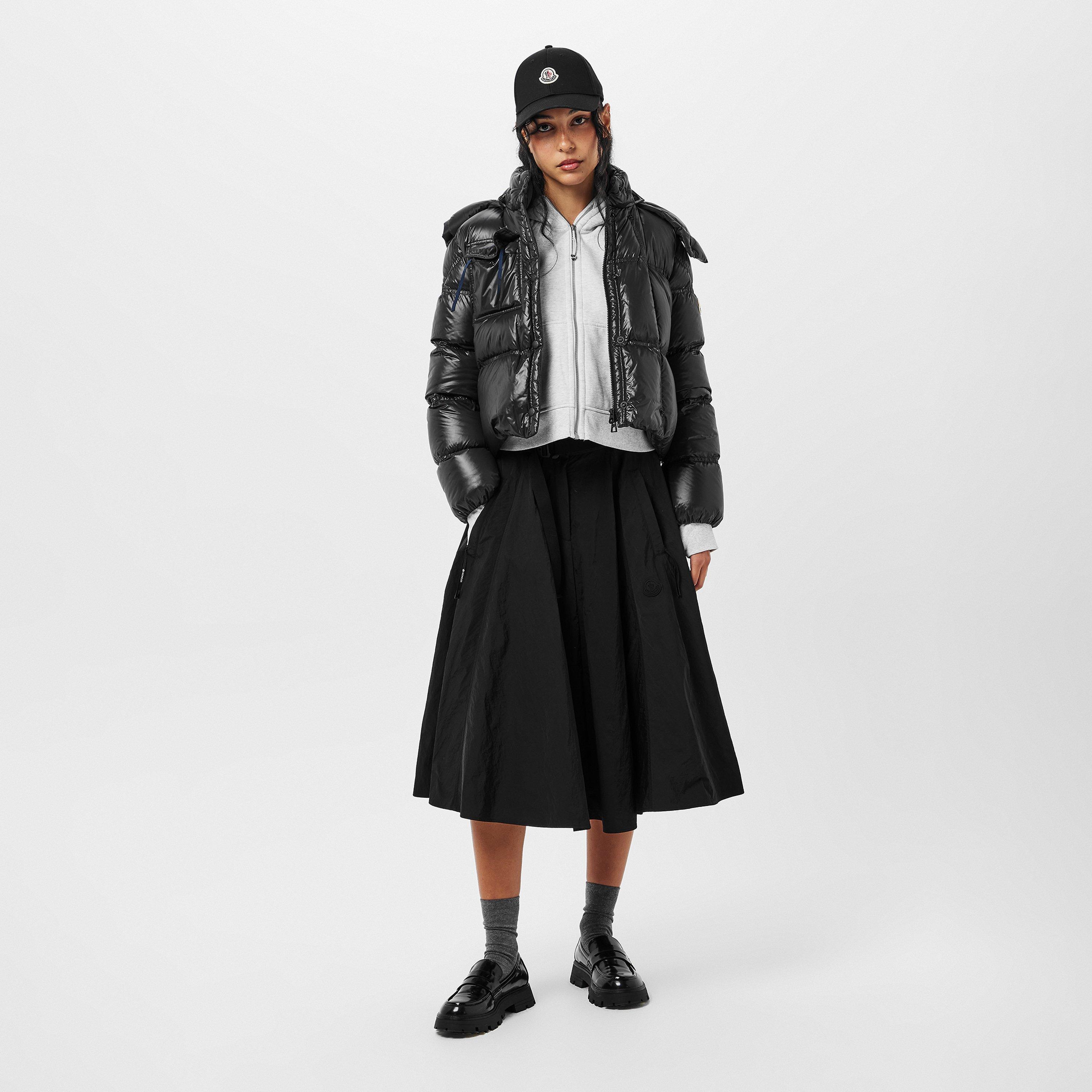 Black 999 - Moncler - Women's Erea Square Quilted Down Water Repellent Short Puffer Jacket - 6