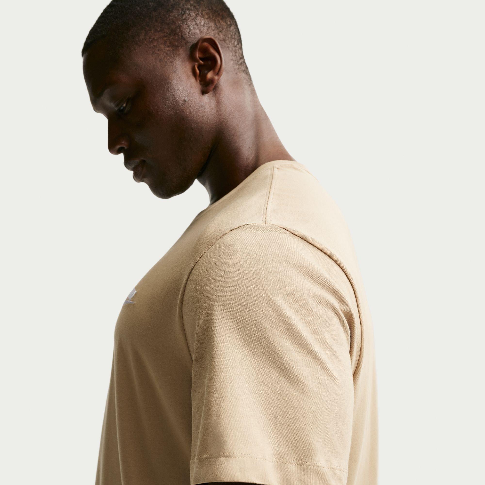 PARACHUTE BEIGE - Nike - Sportswear Club Men's T-Shirt - 2