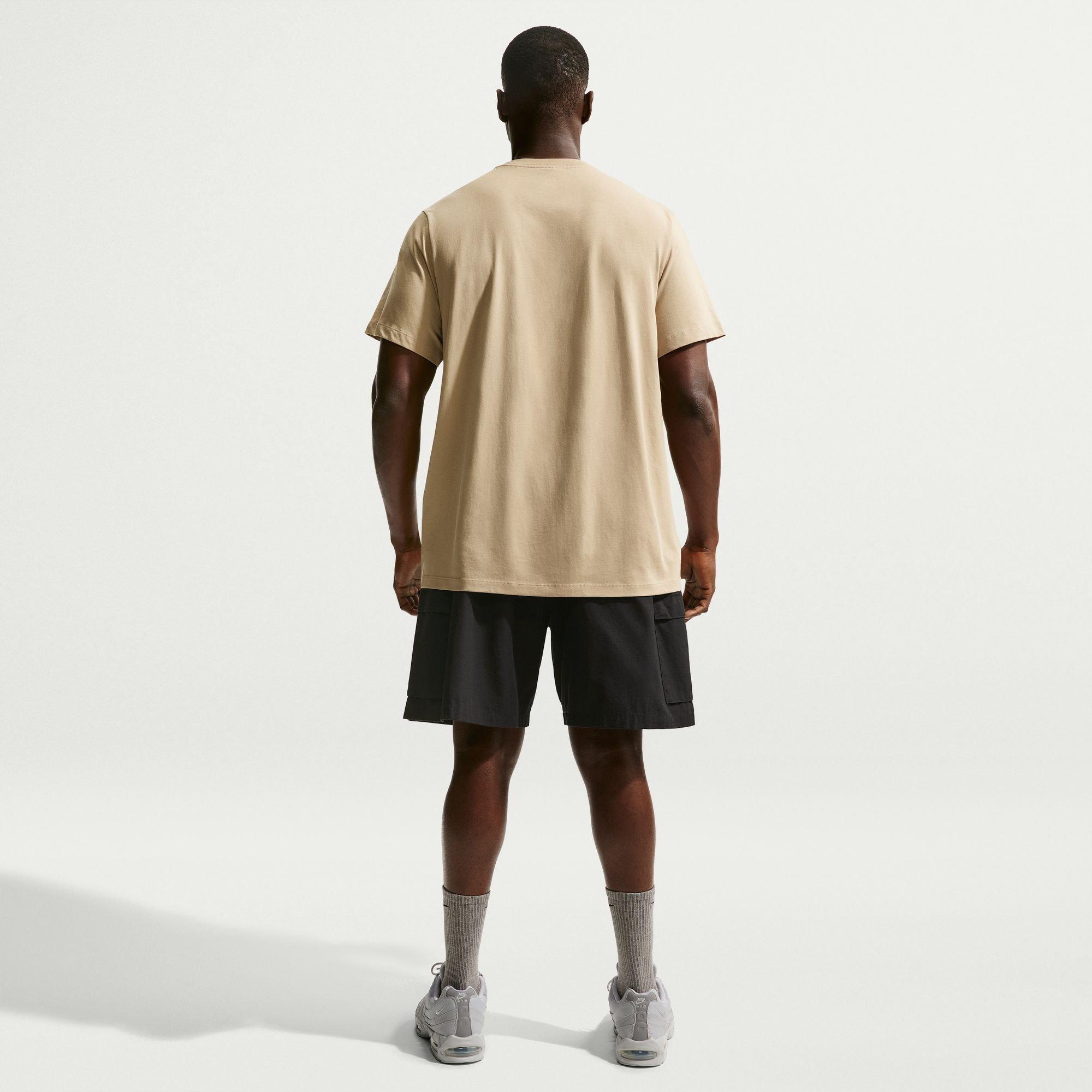 PARACHUTE BEIGE - Nike - Sportswear Club Men's T-Shirt - 5