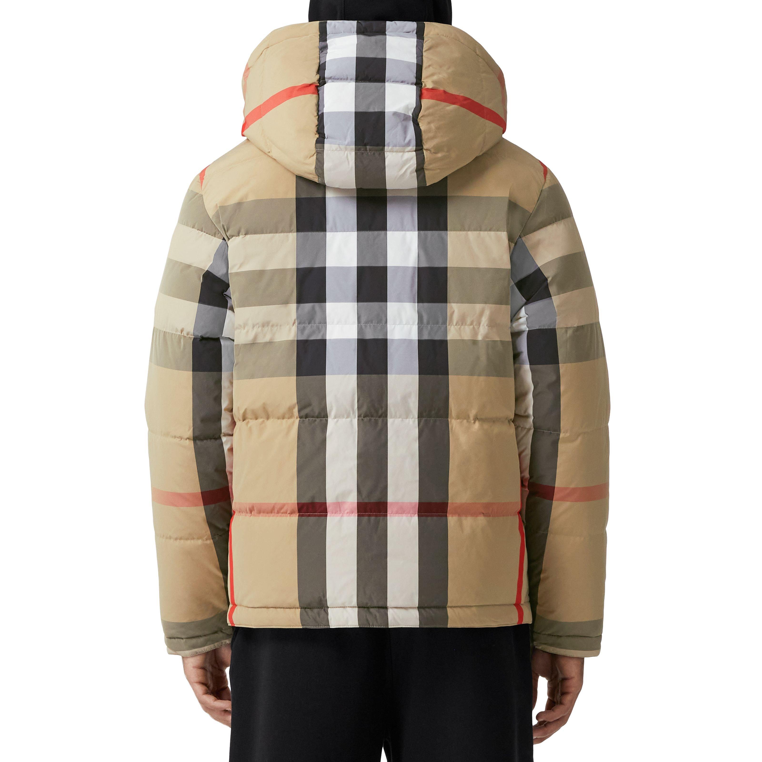 Arc Beige A7028 - Burberry - Men's Reversible Duck Down Long Sleeve Short Puffer Jacket - 3
