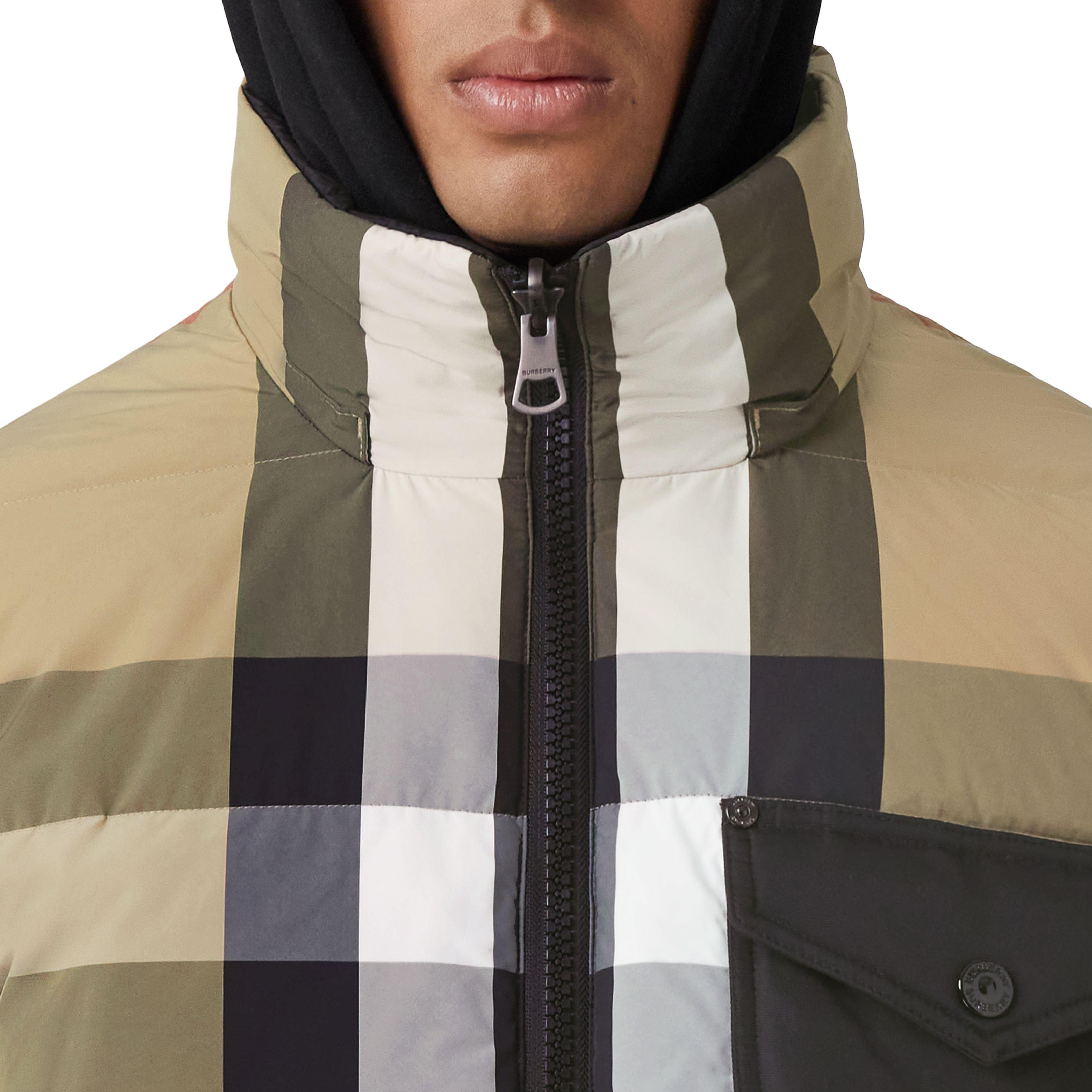 Arc Beige A7028 - Burberry - Men's Reversible Duck Down Long Sleeve Short Puffer Jacket - 5