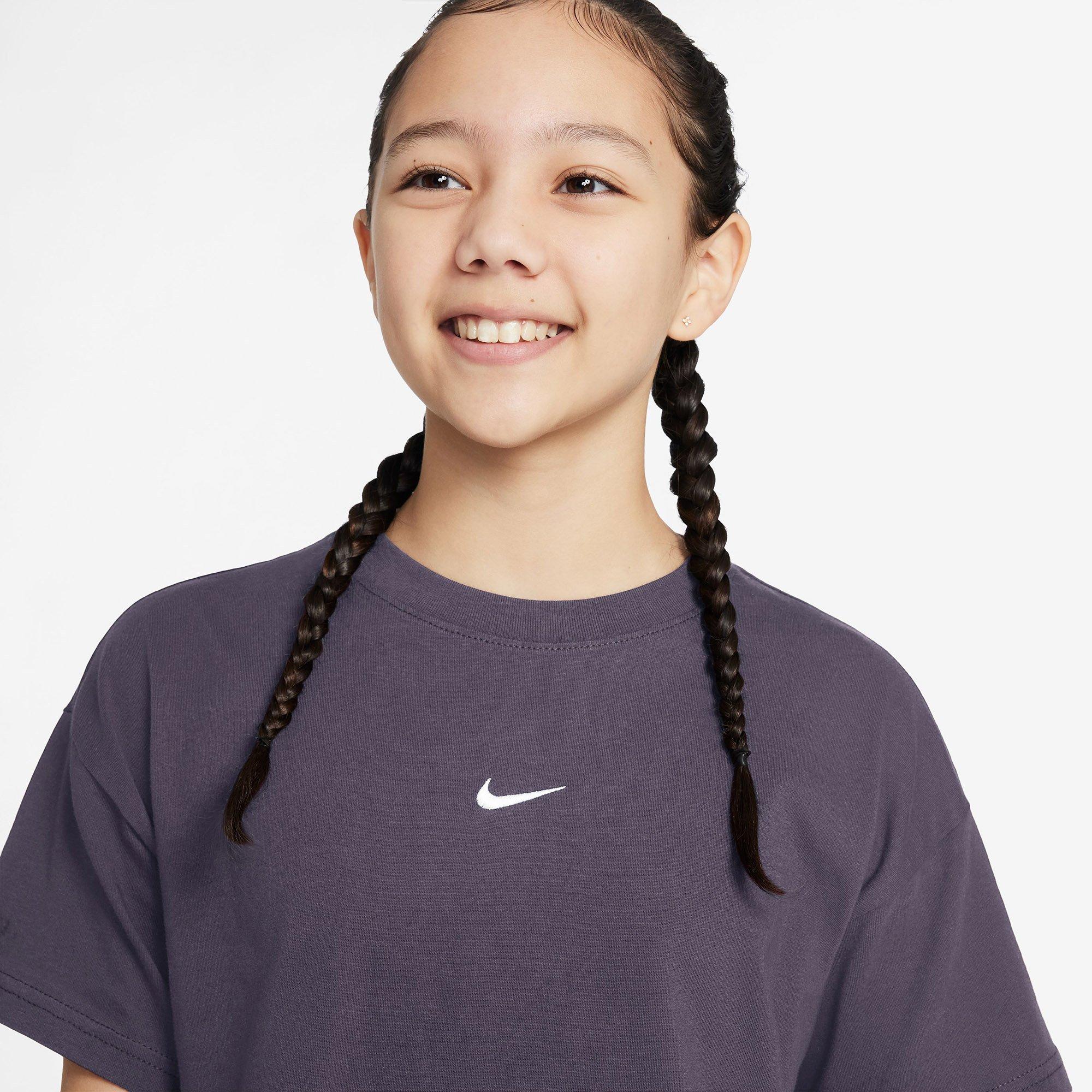 Dark Raisin - Nike - Nike Sportswear Essential Junior Girls Boxy T-Shirt - 5