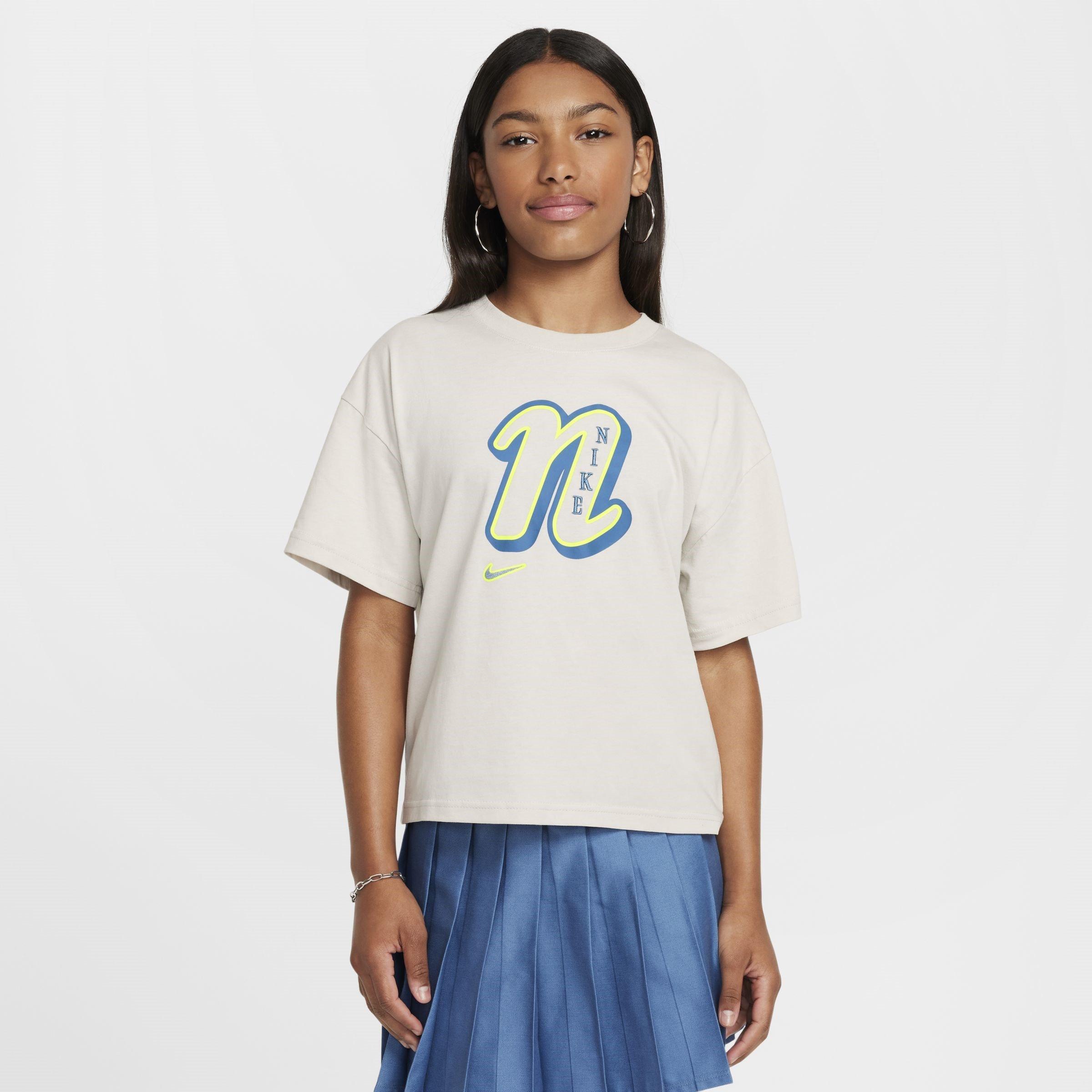 Nike Sportswear Graphic Junior Girls T Shirt Regular Fit T Shirts Sports Direct MY