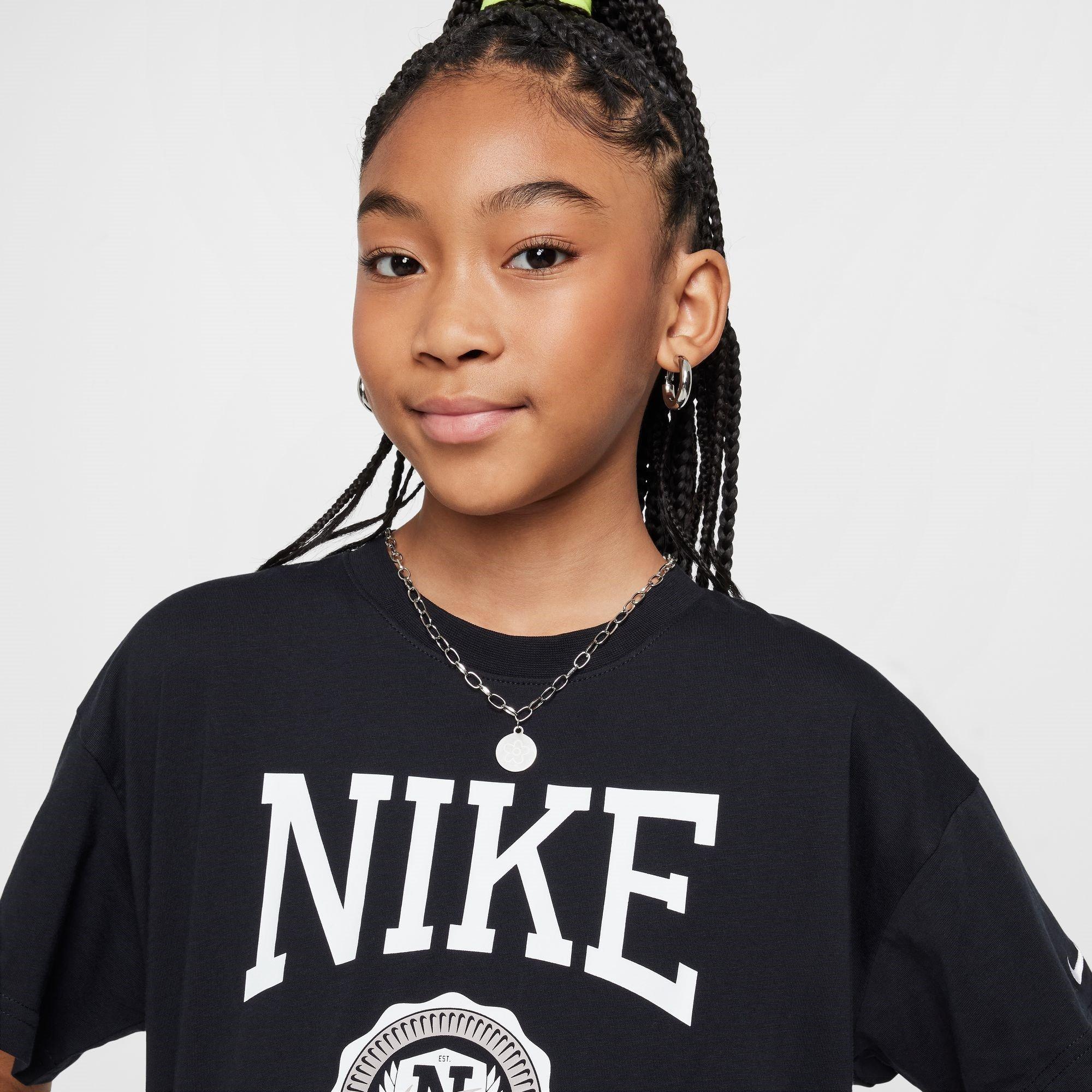 Black - Nike - Sportswear Graphic Junior Girls T-Shirt - 3