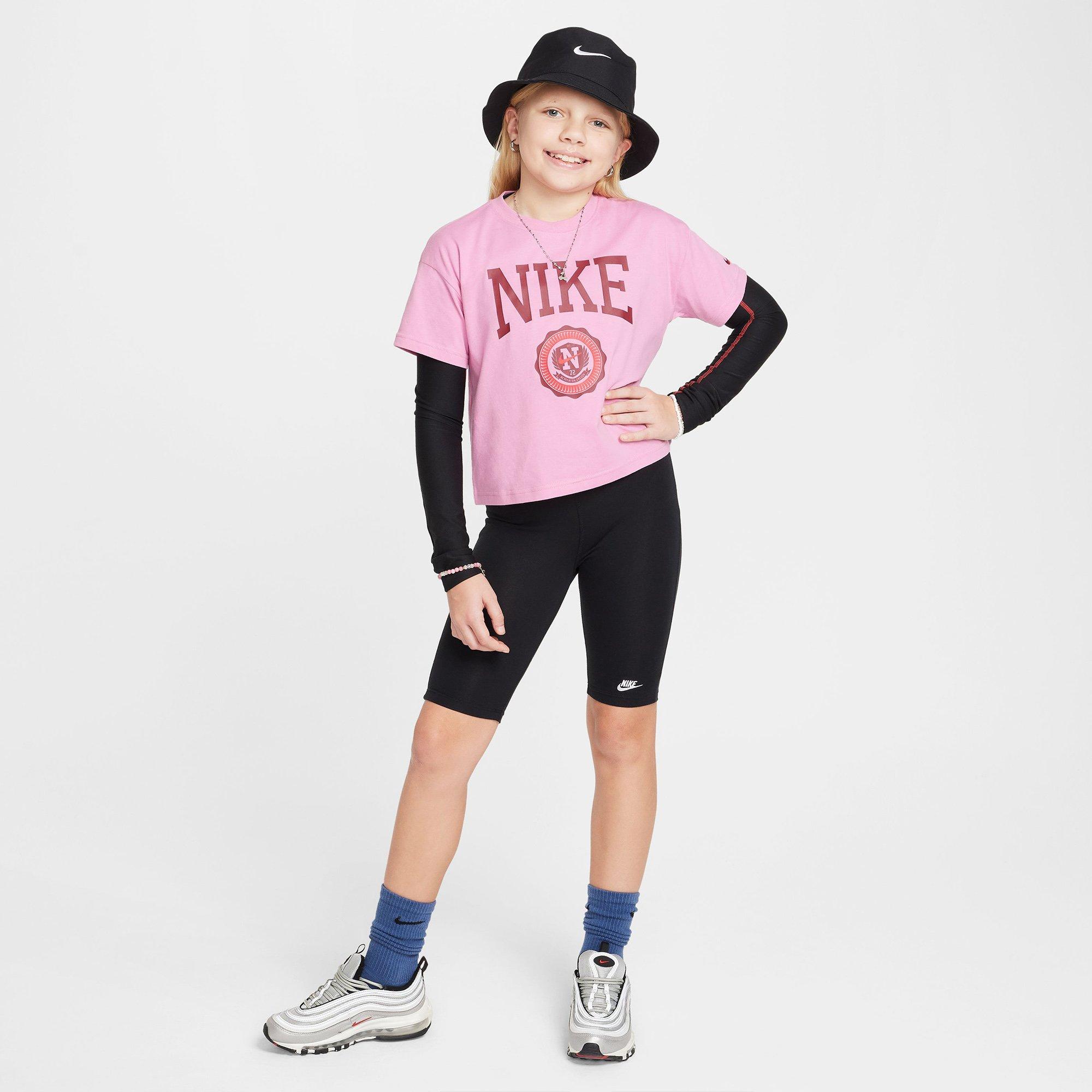 Magic Flamingo - Nike - Sportswear Graphic Junior Girls T-Shirt - 6