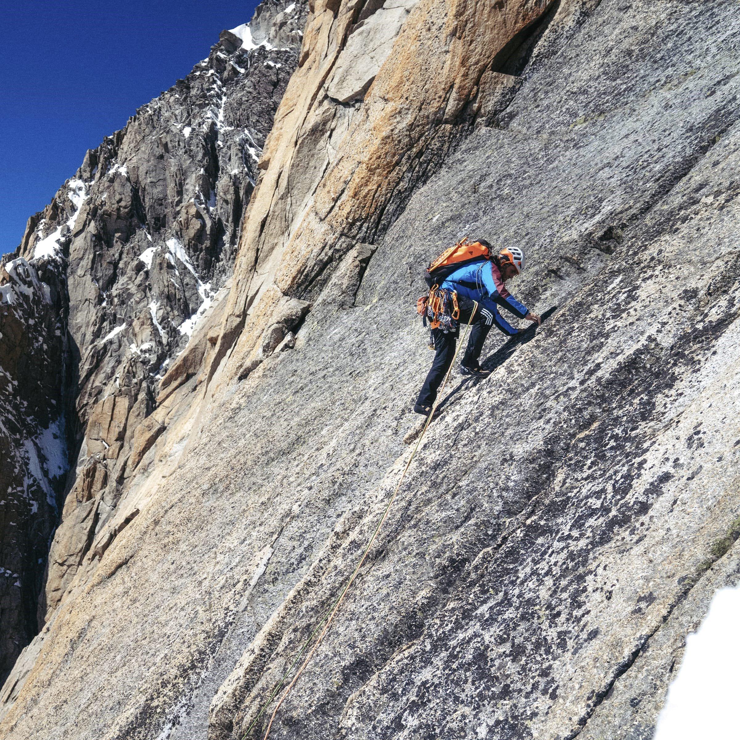 Tr Light Gtx Sn99 - adidas - Techrock Light Gore-Tex Hooded Performance Training Jacket - 9