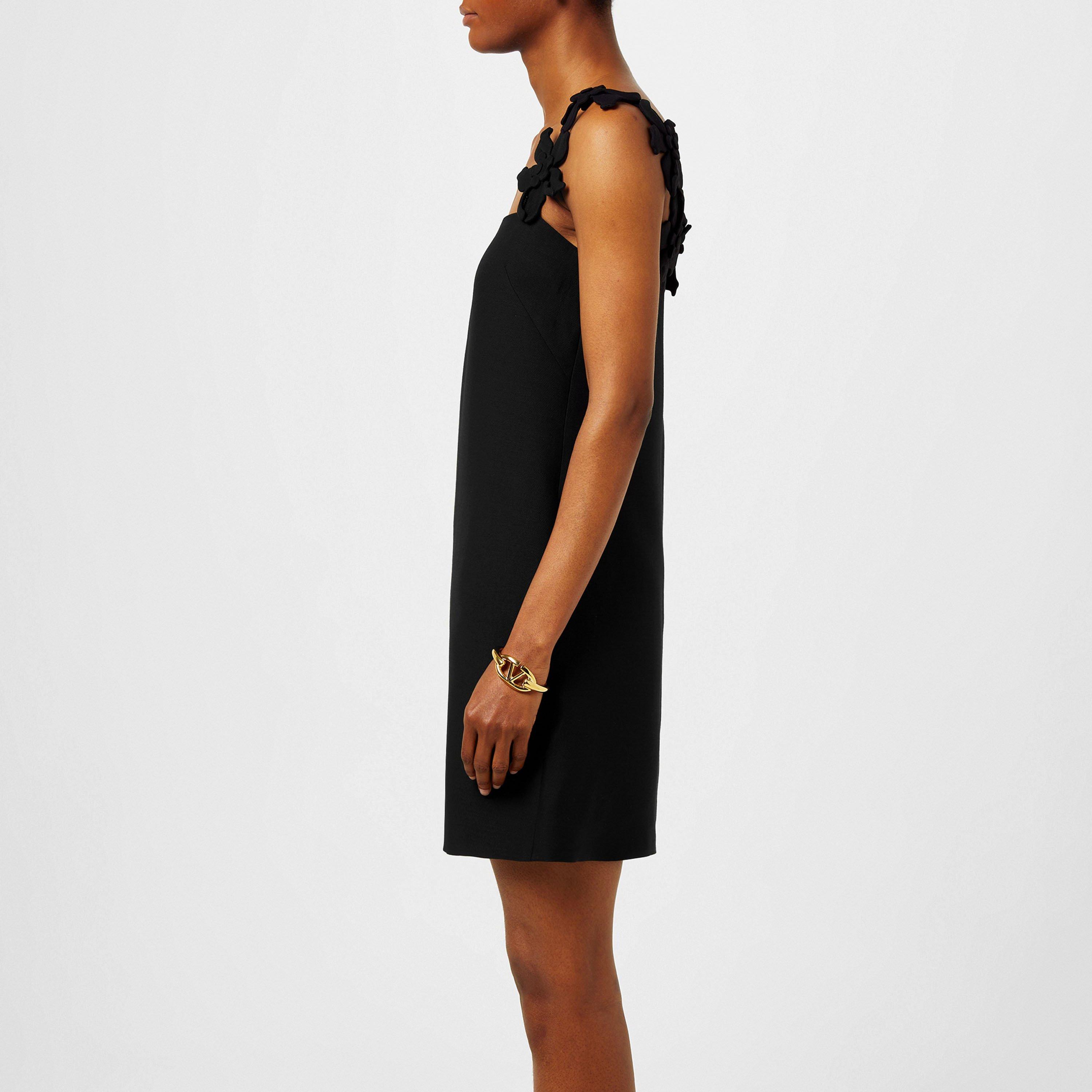 ワンピースその他 Valentino Black mini dress with rose applique Valentino Black Mini Dress With Rose Appliqué – LOZURI®