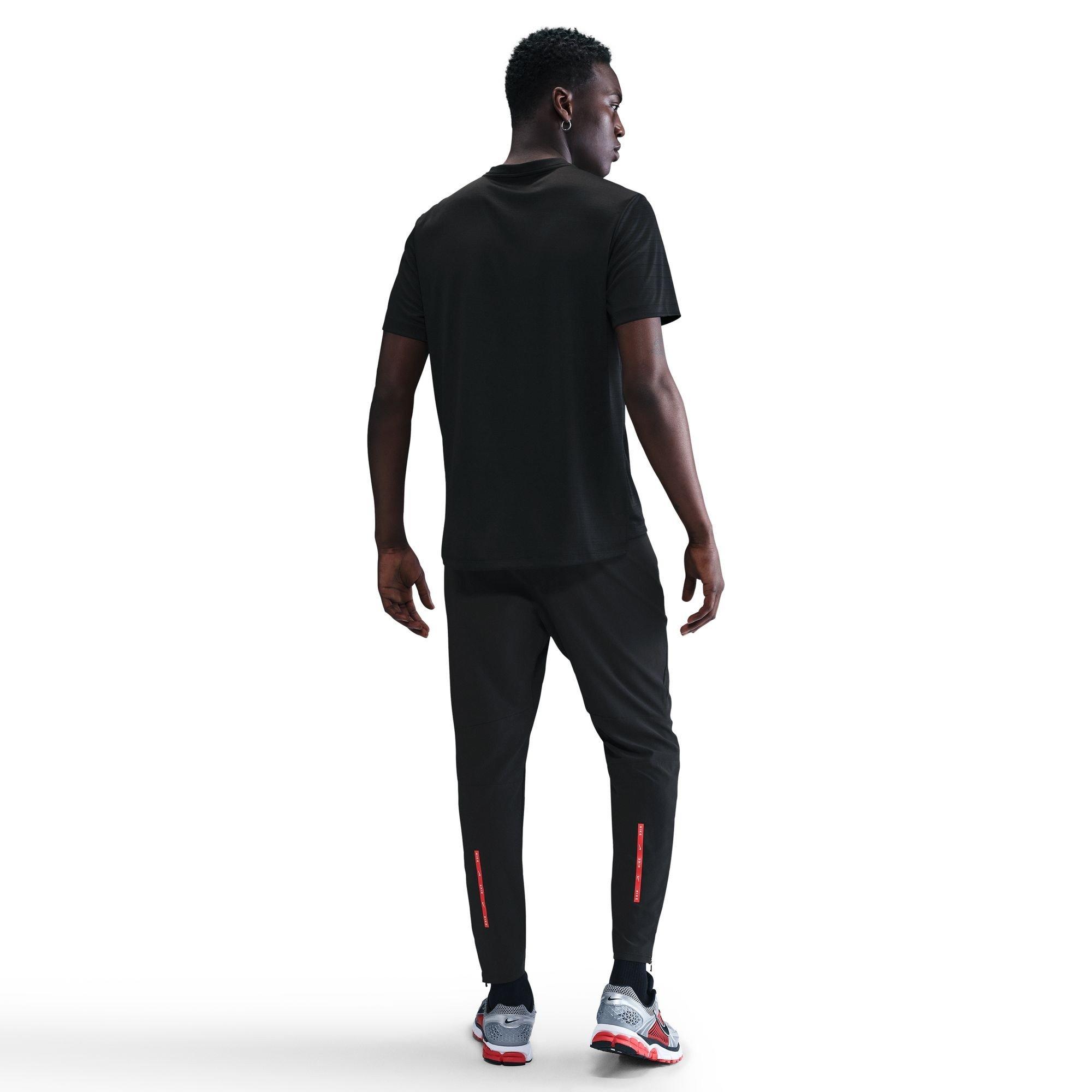 Black - Nike - Cs Run Tee Sn99 - 4