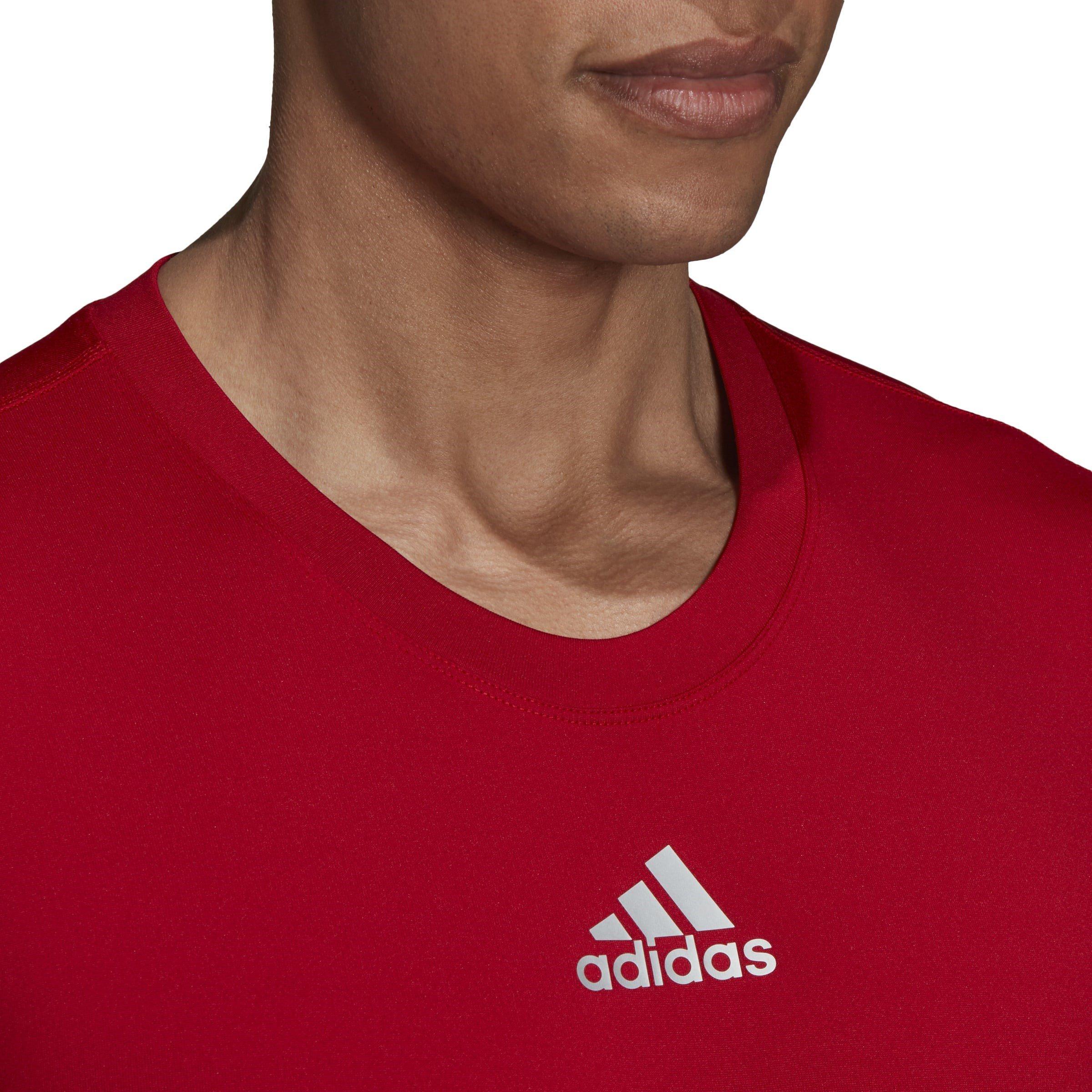 Rot - adidas - Techfit Warm Long-Sleeve Top Mens - 7