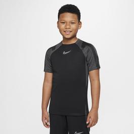 Nike Dri-FIT Strike Big Kids' Soccer Top Juniors