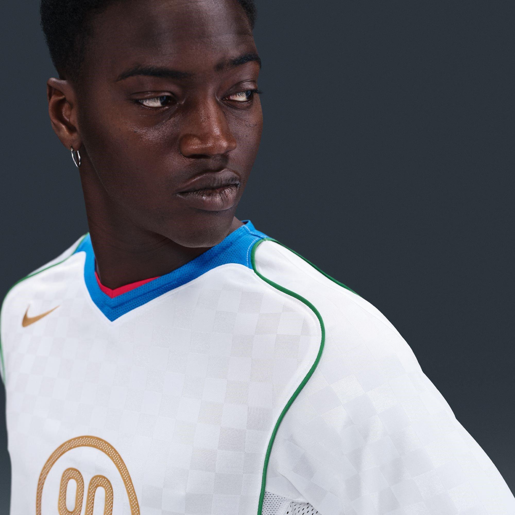 White/Blue - Nike - Total 90 Energy Shirt Adults - 10