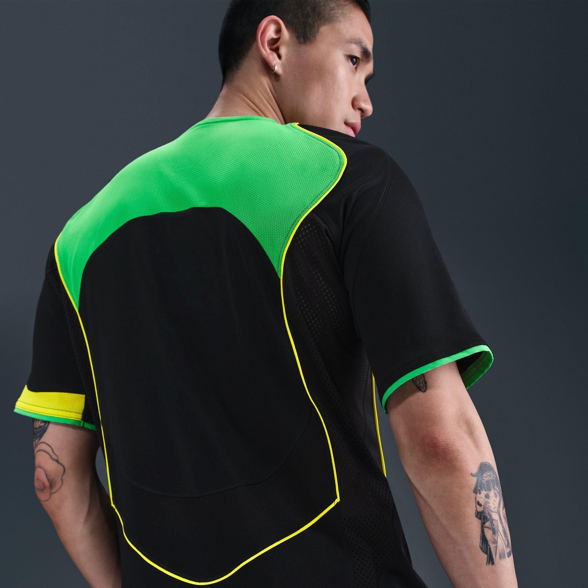 Black/Green - Nike - Total 90 Energy Shirt Adults - 15