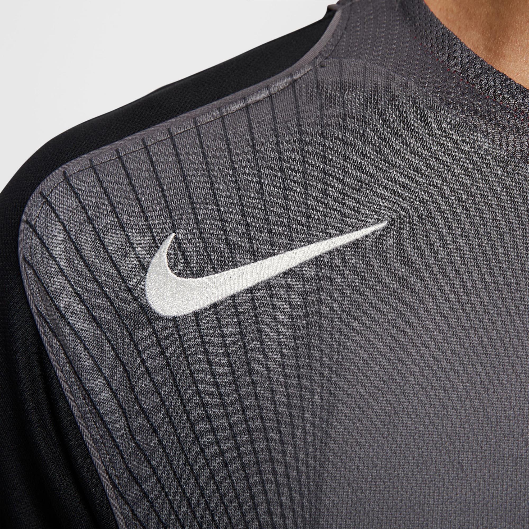 Nike | Total90 Dri-Fit Shirt Mens | Short Sleeve Performance T