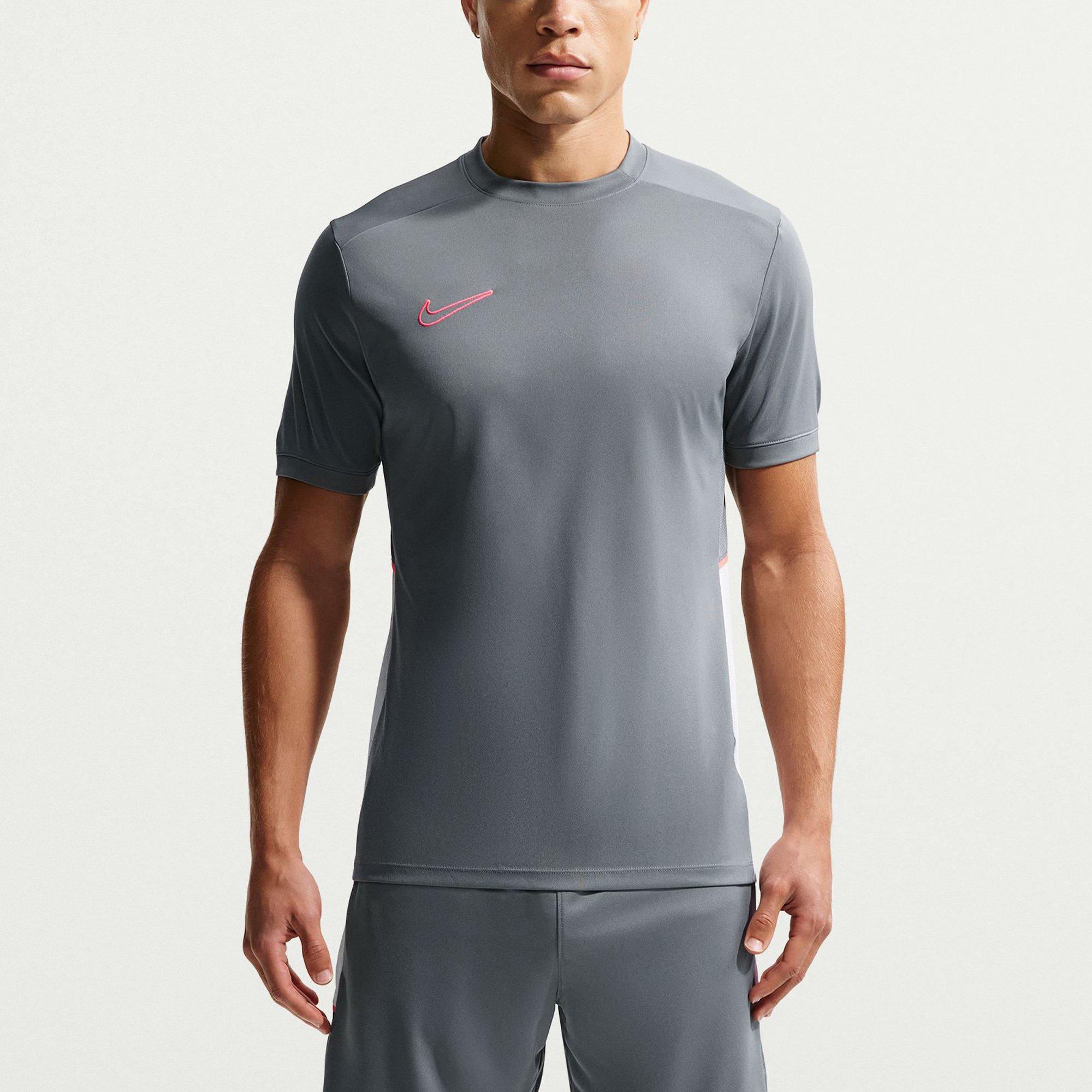 Nike Men's Short Sleeve Performance T-Shirt