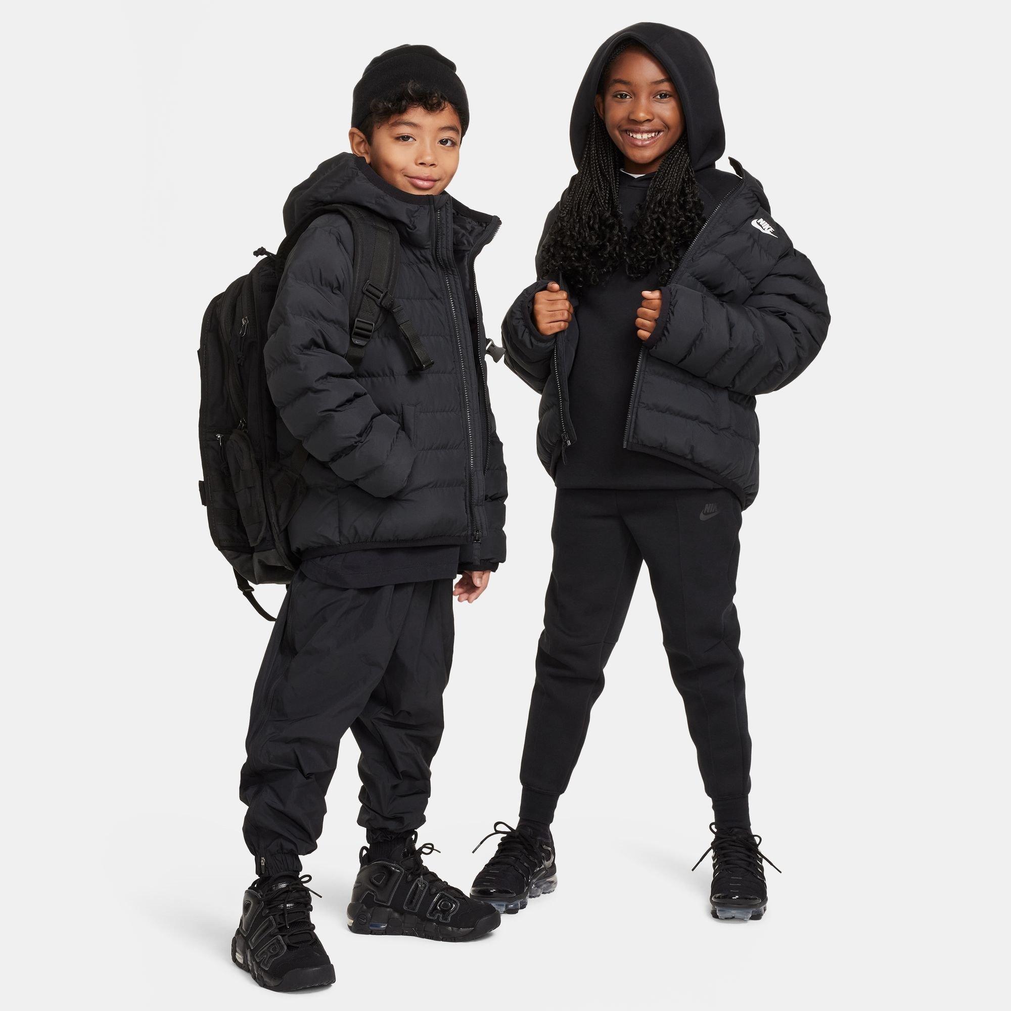 PRETO/PRETO/BRANCO - Nike - Sportswear Big Kids' Lightweight Synthetic Fill Hooded Jacket - 6