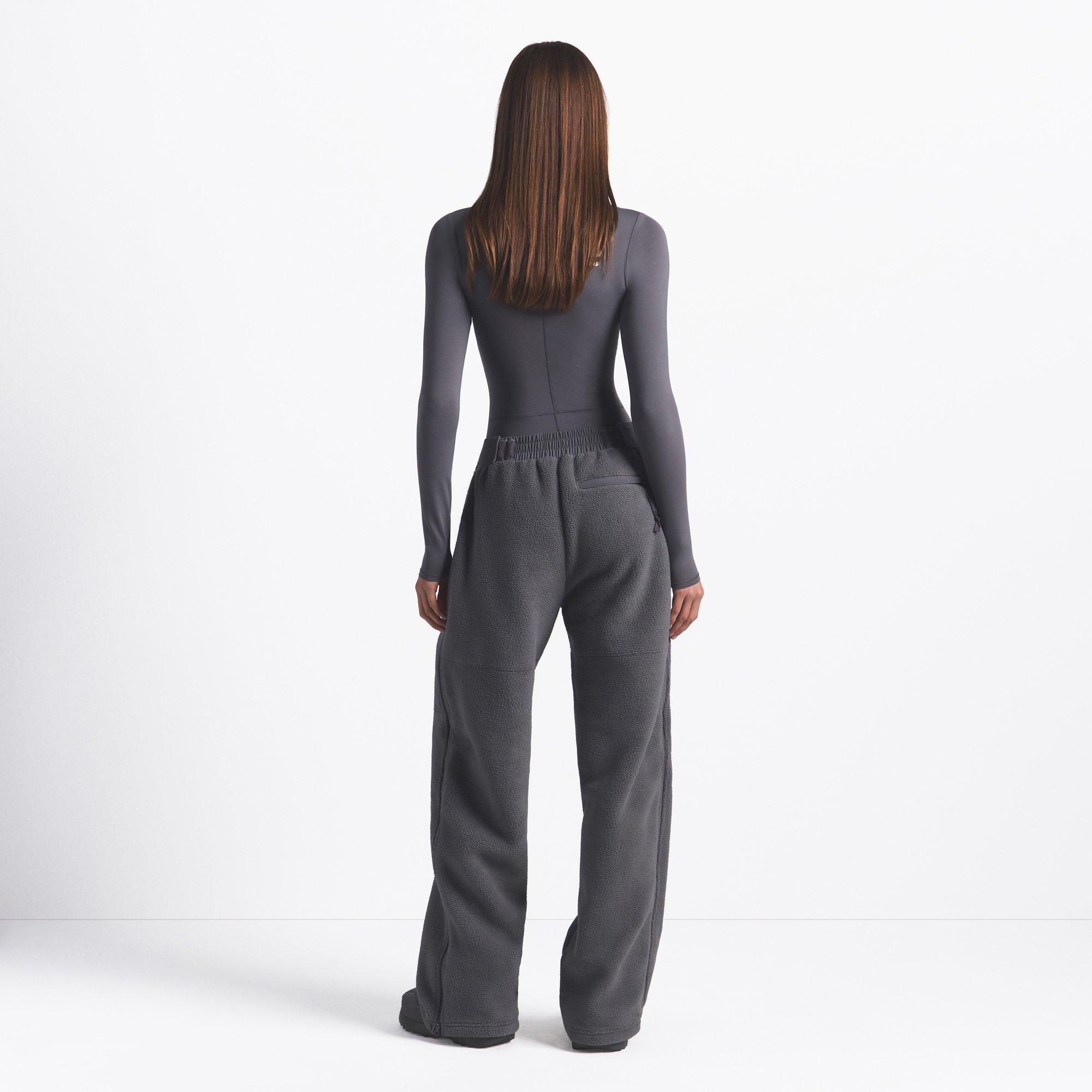SK Gunmetal - TNF x Skims - Womens 1995 Denali Fleece Straight Leg Pant - 4