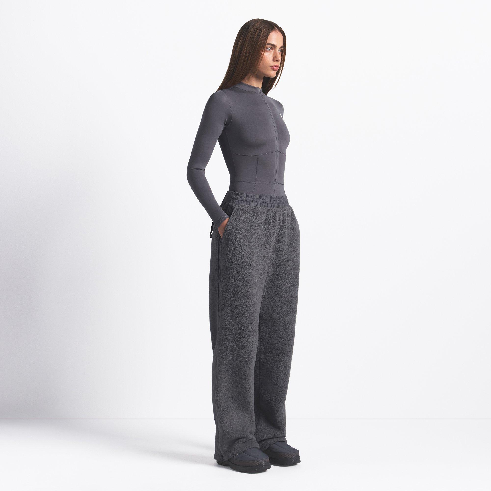 SK Gunmetal - TNF x Skims - Womens 1995 Denali Fleece Straight Leg Pant - 6