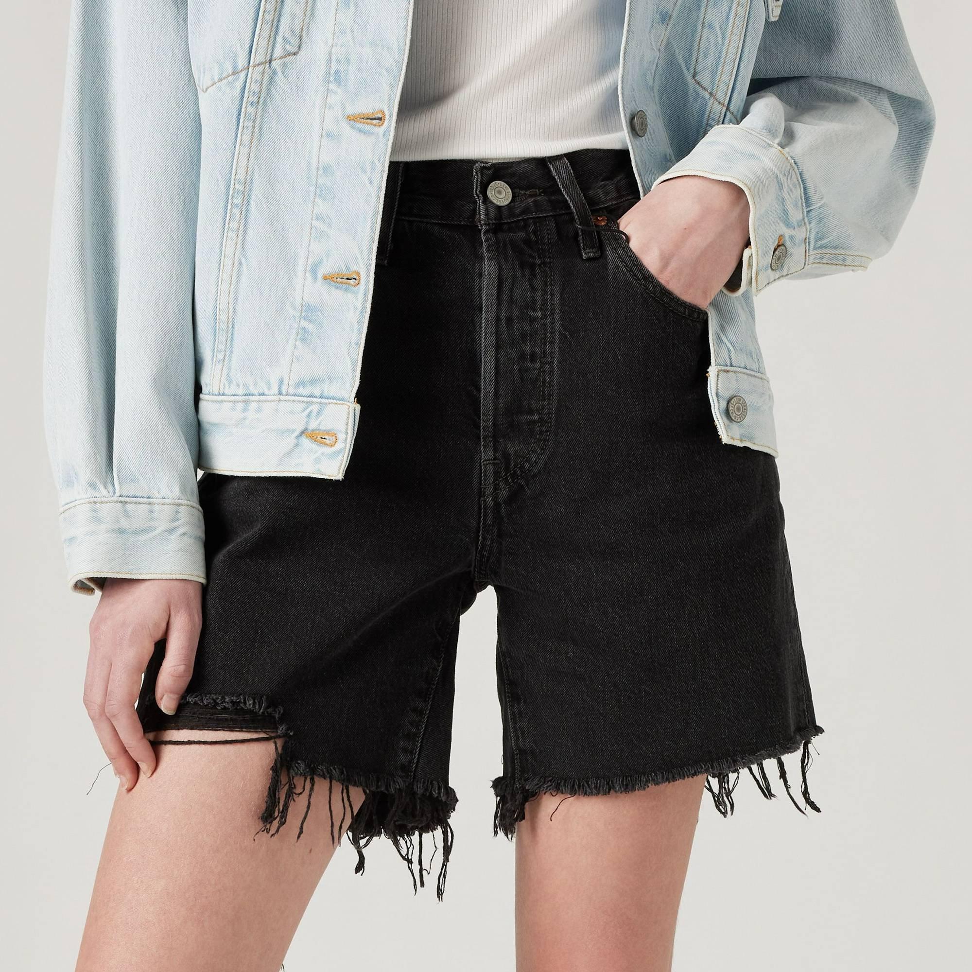 Negro Lunar - Levis - Women's Mid-Thigh Lunar Black Denim Shorts - 1