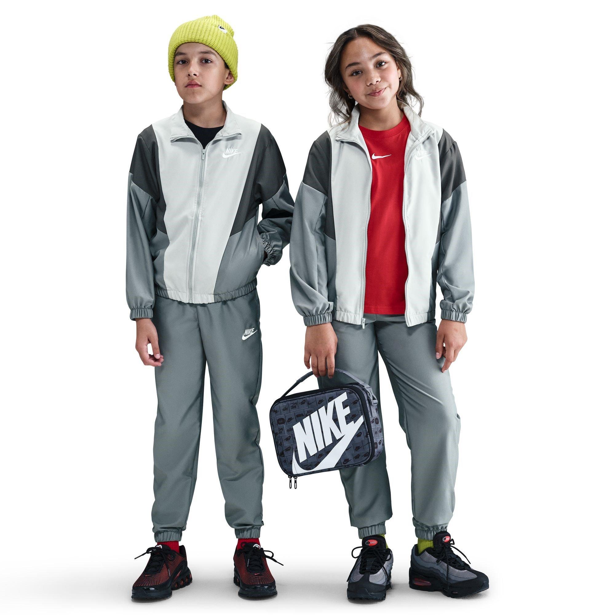 Nike  Smoke Grey Wvn T/Suit Fz Jn54 - 7-8 (S)