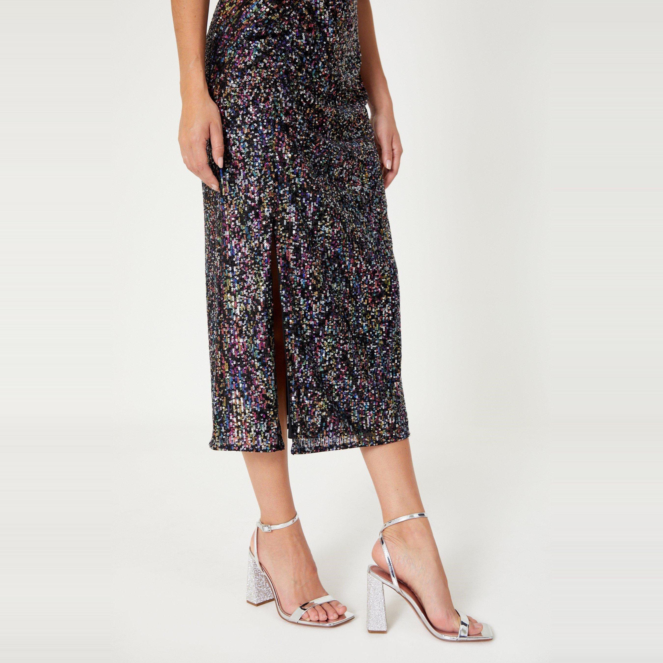 VIŠEBOJAN - Be You - Sequin V-Neck Maxi Dress - 5