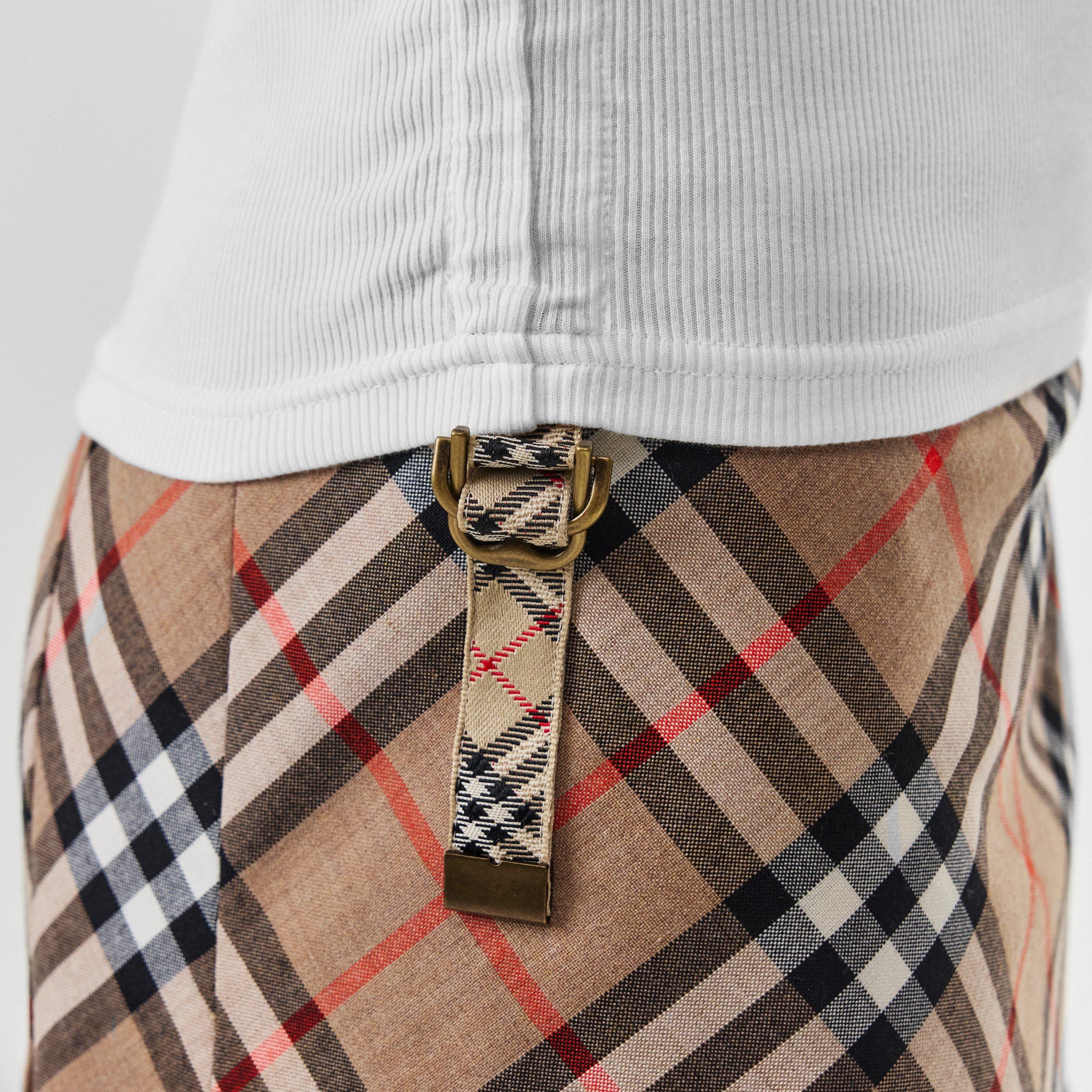 White - Burberry - Ruched Buckle Tank Top - 5