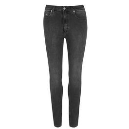 Blackpink's Strikes A Pose in Black Bralette and Jeans for Calvin Klein 010 Calvin Klein CK One Blå mysbyxor med muddar