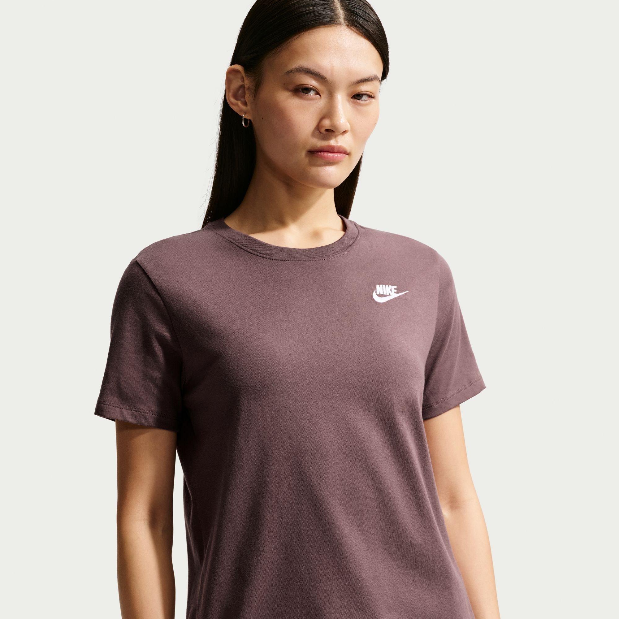 Sportswear Women's Club T-Shirt