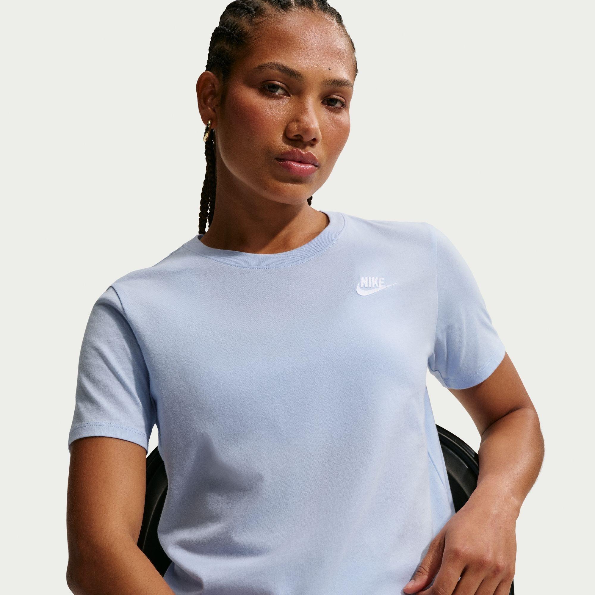 Nike Women's Sportswear Club T-Shirt - Hydrogen Blue - 10 (S)