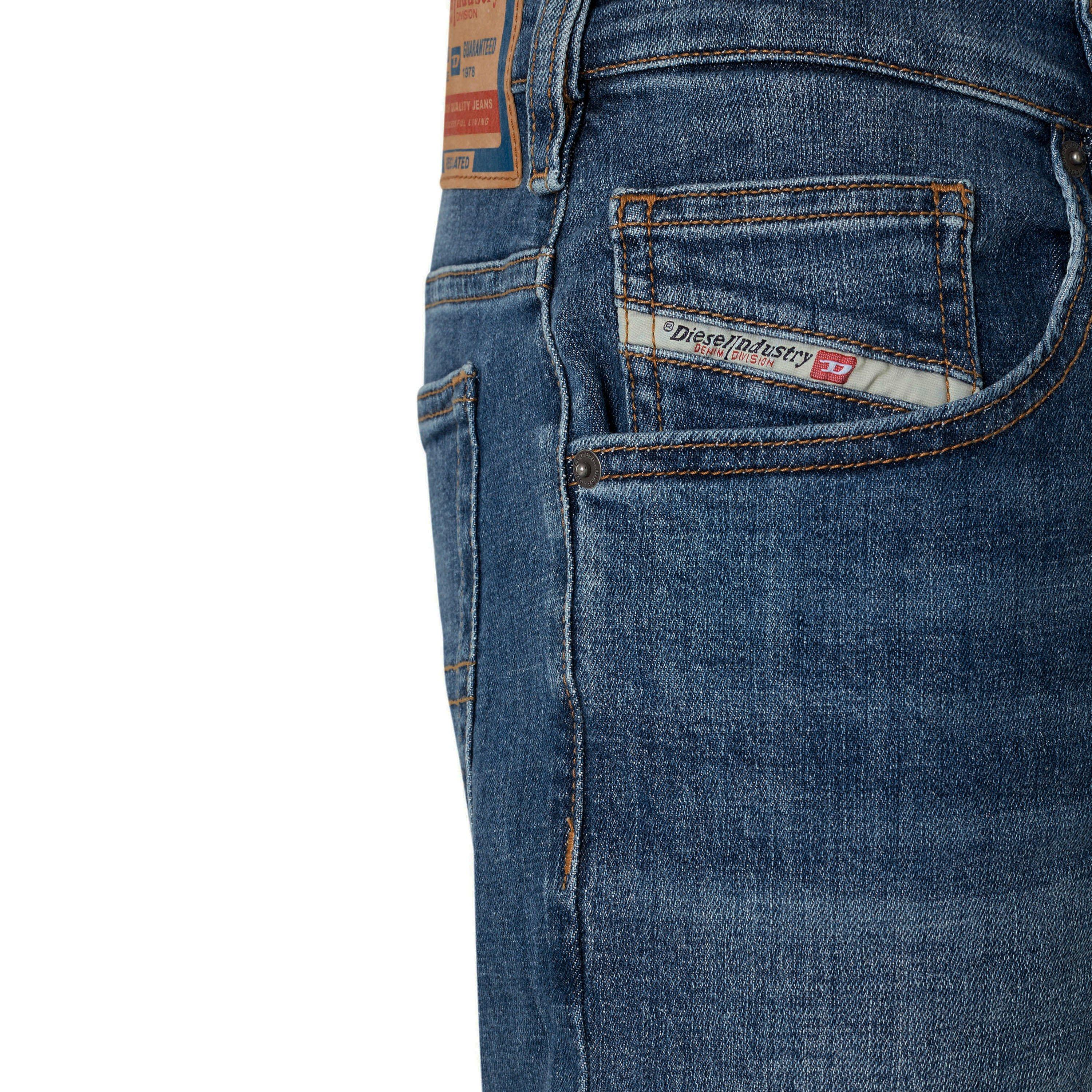 Light Blue - Diesel - D Yennox Tapered Jeans - 8
