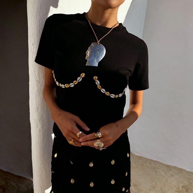 Black - Never Fully Dressed - Shell Boob T-shirt - 3