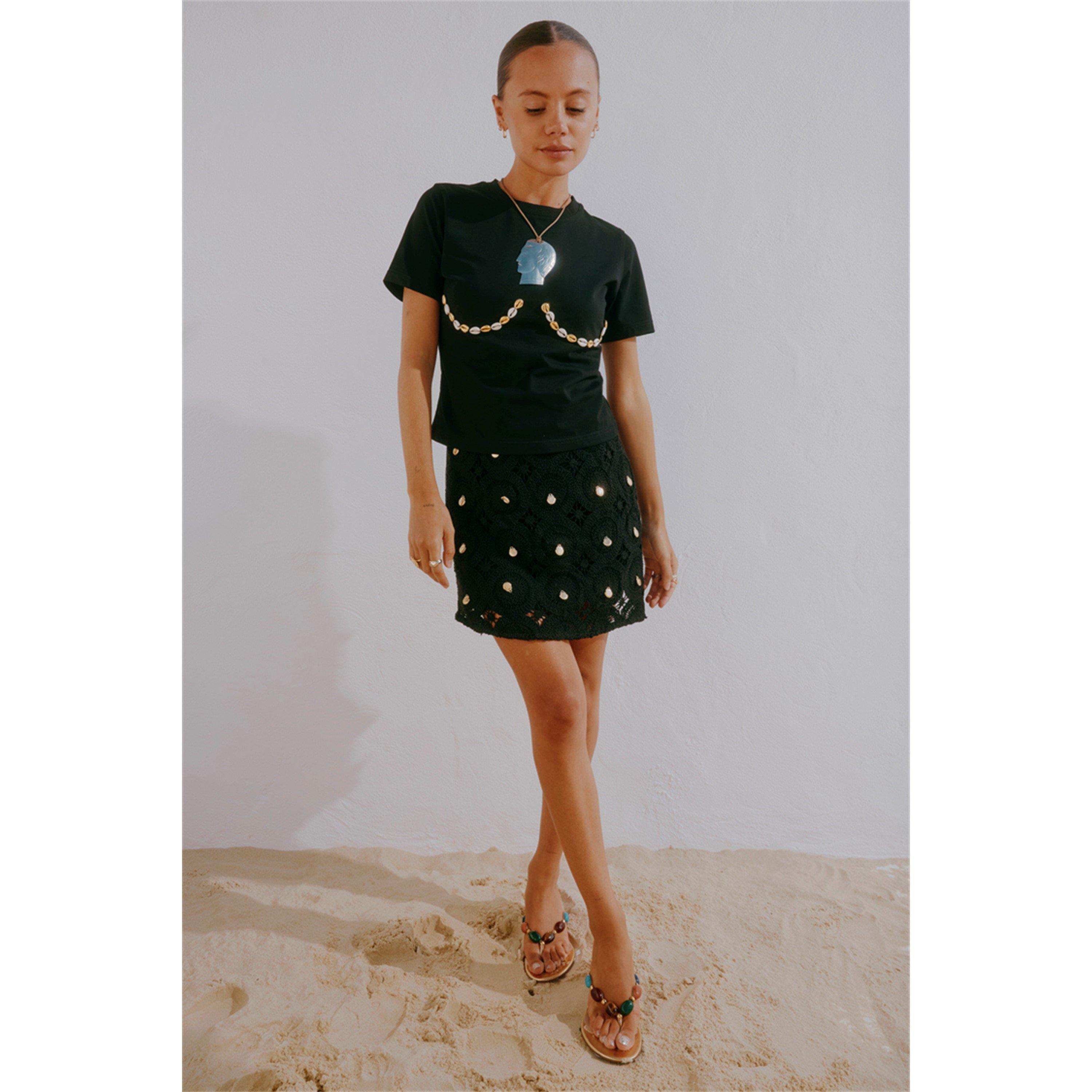 Black - Never Fully Dressed - Shell Boob T-shirt - 4