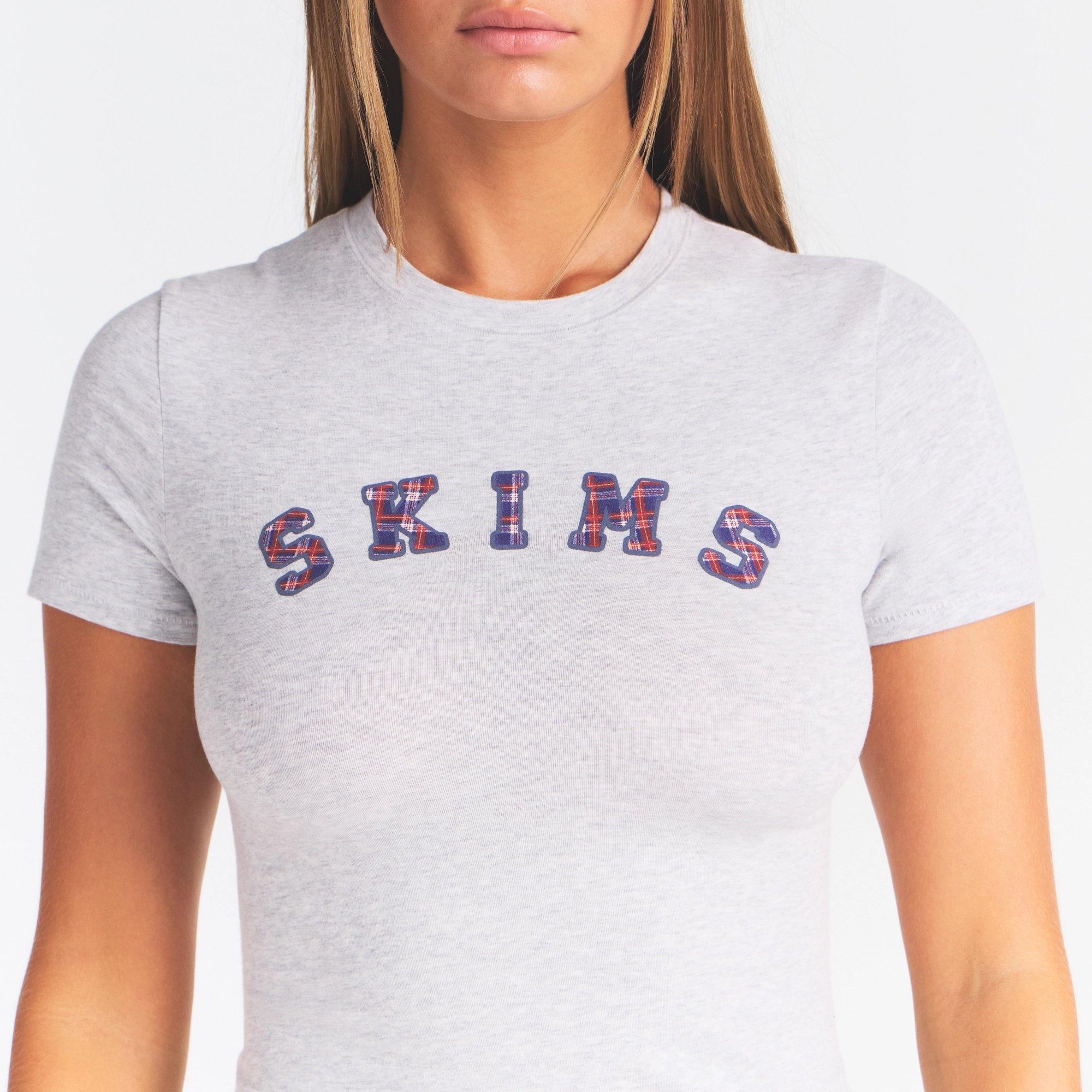 LHG Plaid Logo - SKIMS - SKIMS LG SS Tee Ld63 - 4