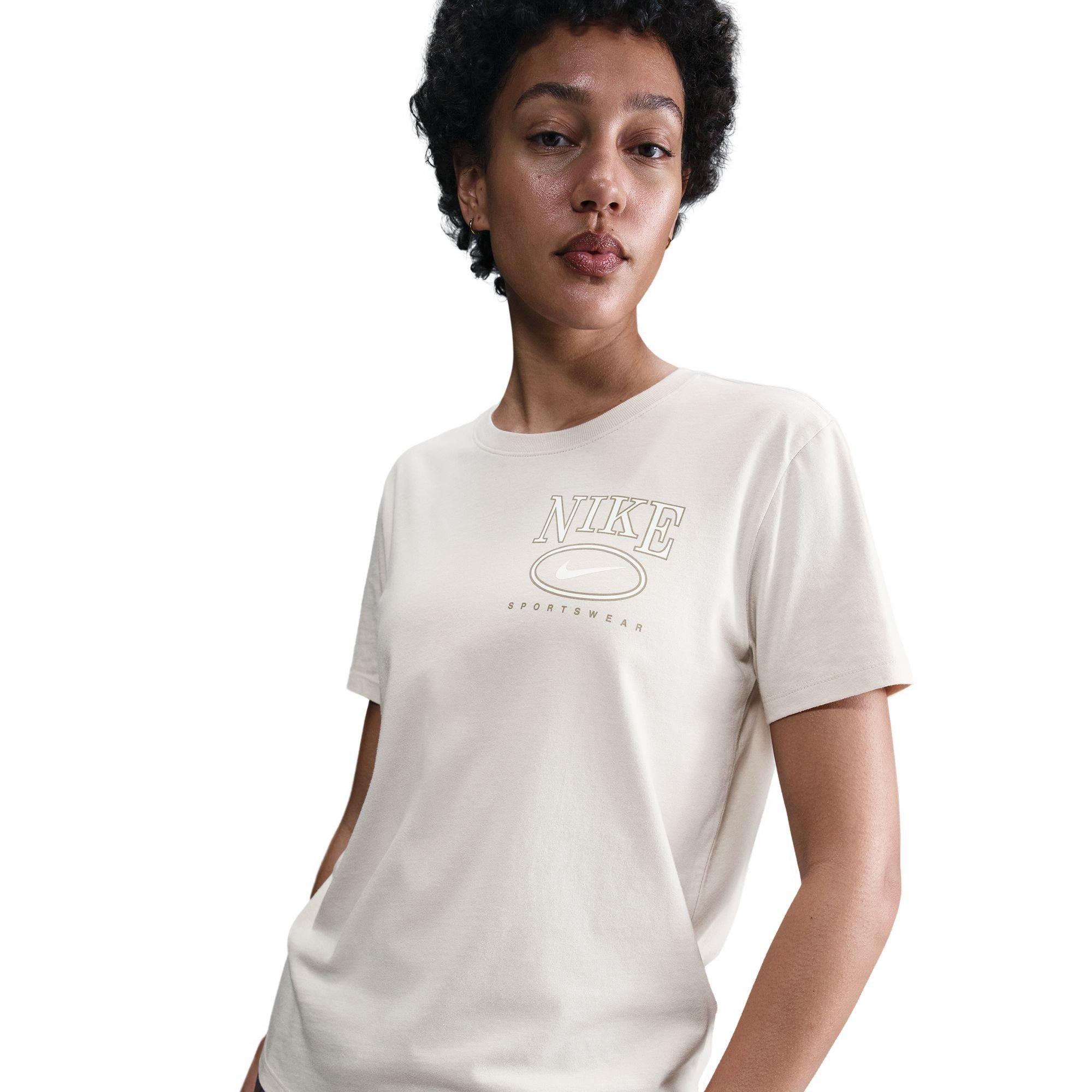 Тениска Women's Club Short-Sleeve