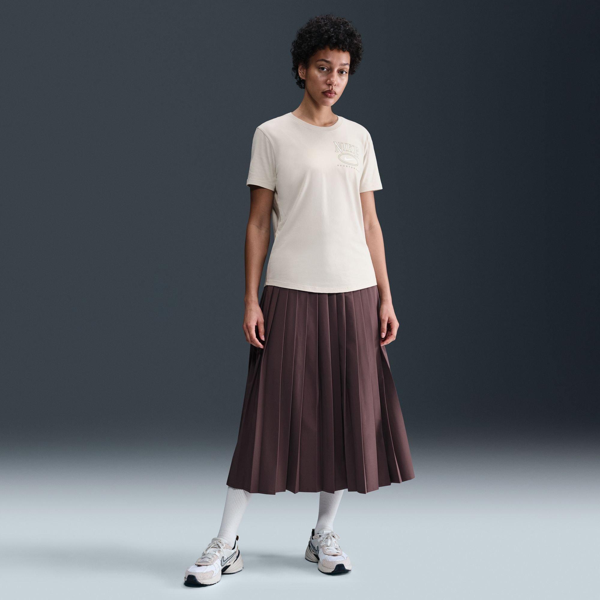 Lt Orewood Brn - Nike - Nike W Nsw Clb Ss T Ld99 - 7