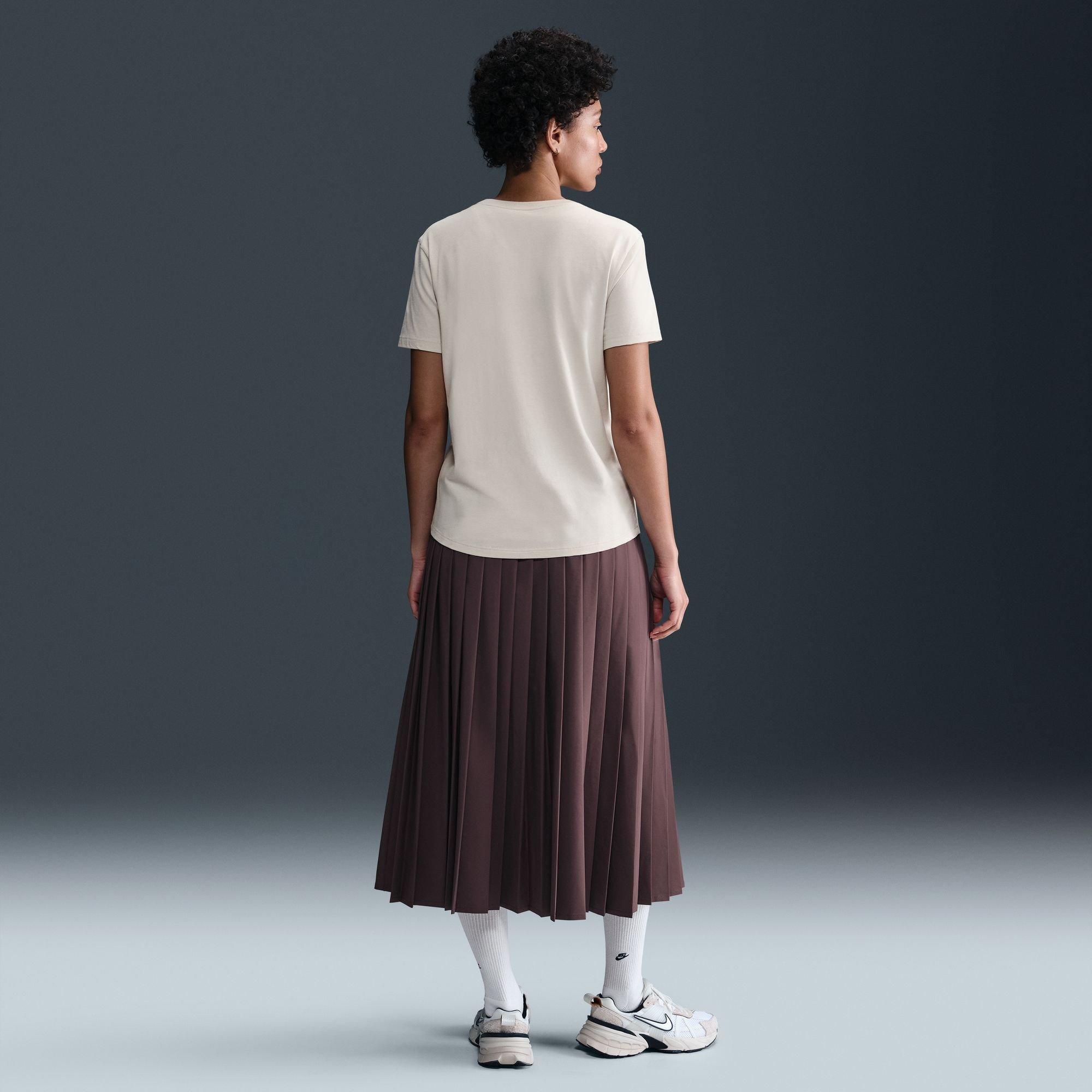 Lt Orewood Brn - Nike - Nike W Nsw Clb Ss T Ld99 - 8