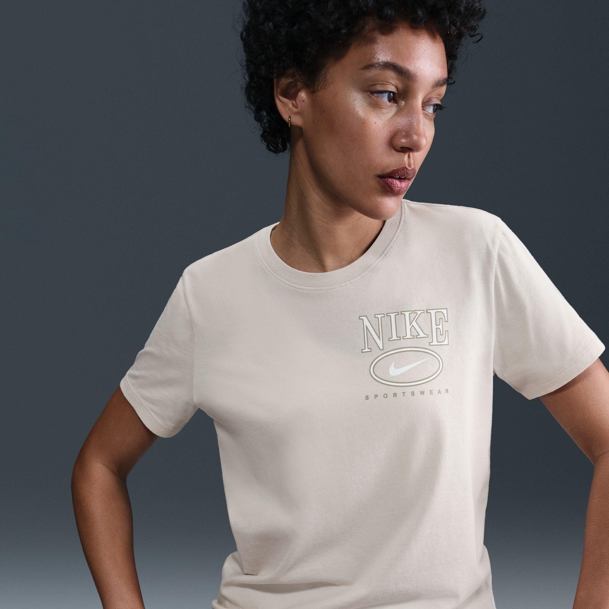 Lt Orewood Brn - Nike - Nike W Nsw Clb Ss T Ld99 - 10